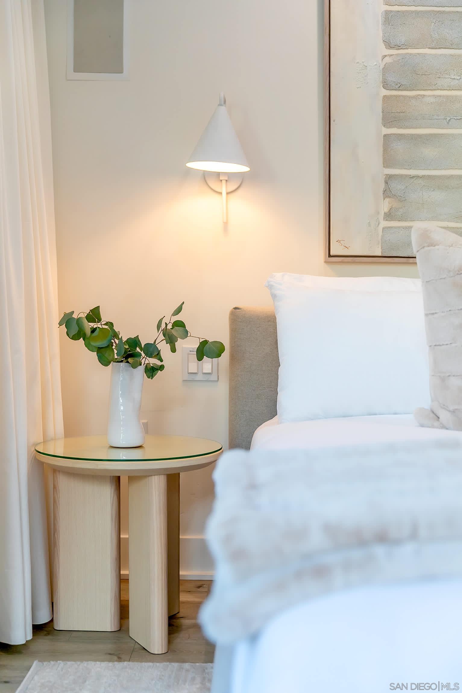 Detail Gallery Image 35 of 52 For 229  Bonair St, La Jolla,  CA 92037 - 2 Beds | 2 Baths