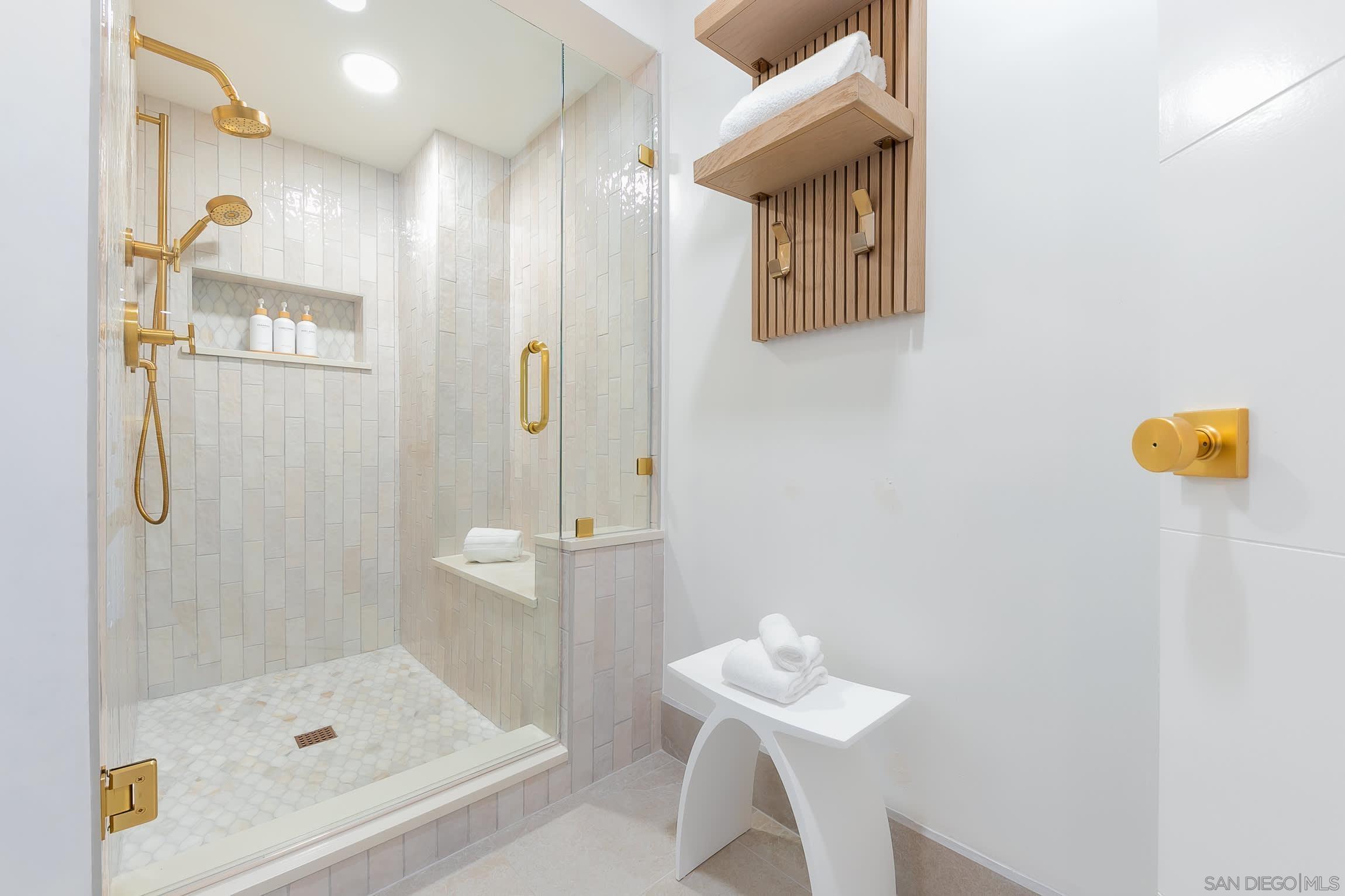 Detail Gallery Image 40 of 52 For 229  Bonair St, La Jolla,  CA 92037 - 2 Beds | 2 Baths