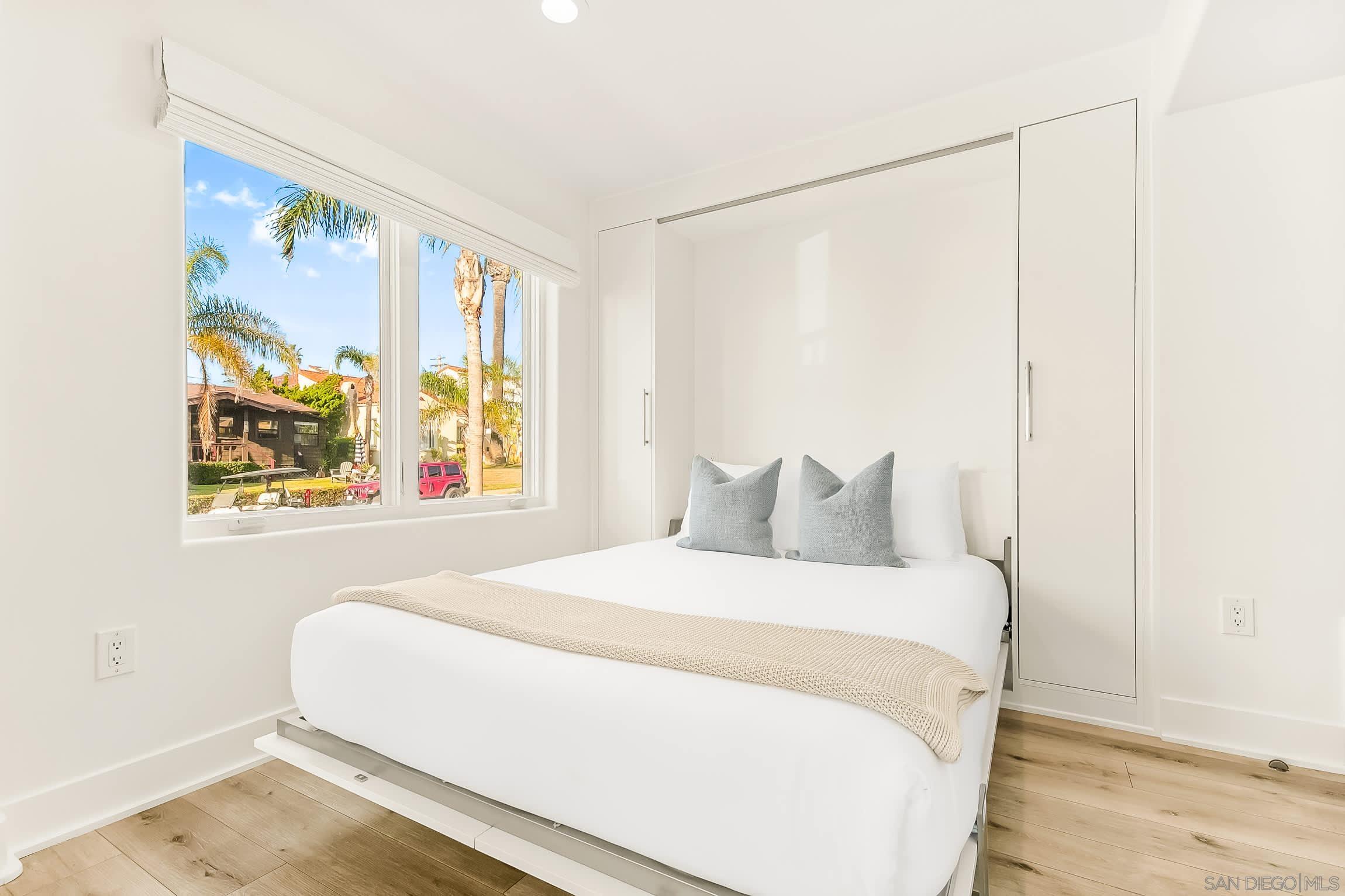 Detail Gallery Image 44 of 52 For 229  Bonair St, La Jolla,  CA 92037 - 2 Beds | 2 Baths