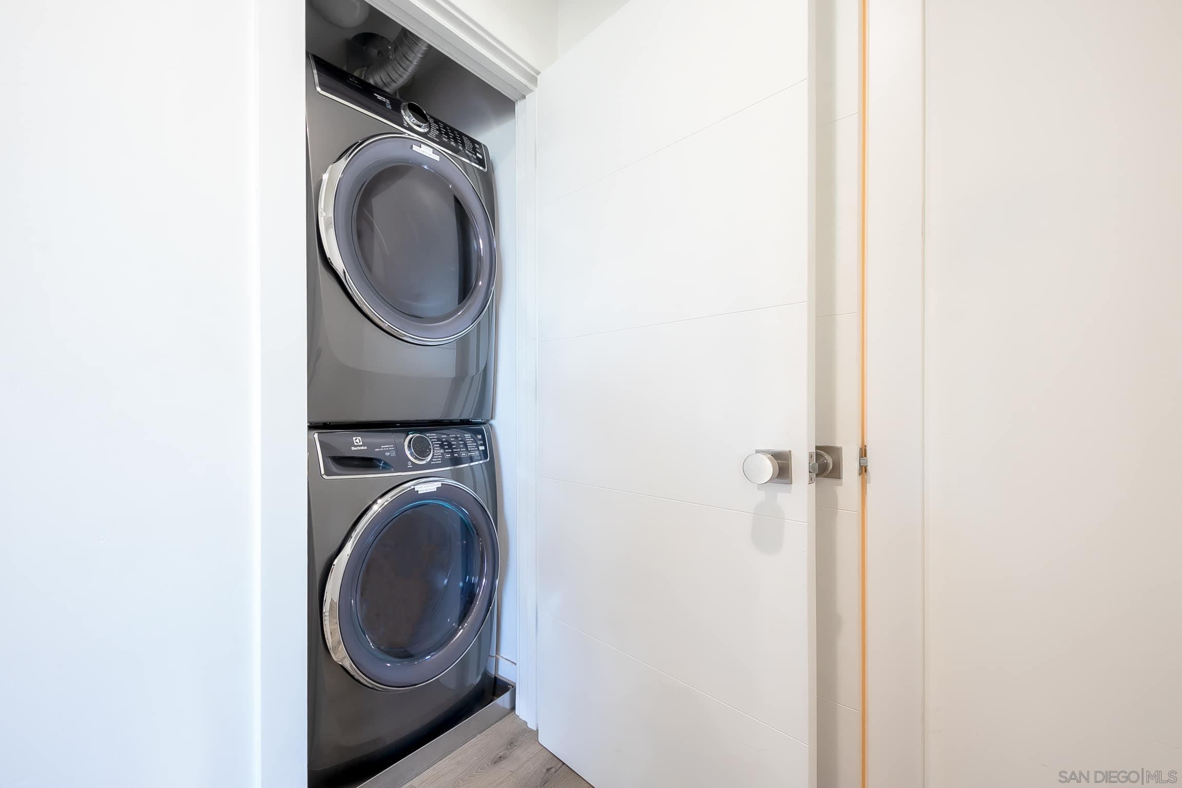 Detail Gallery Image 46 of 52 For 229  Bonair St, La Jolla,  CA 92037 - 2 Beds | 2 Baths