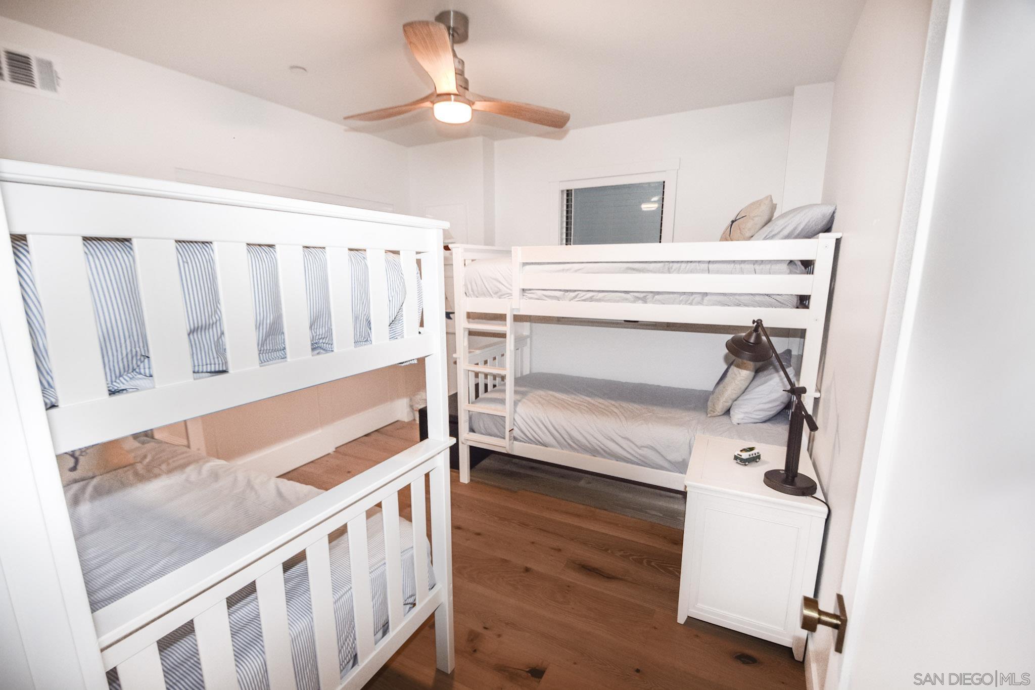 Detail Gallery Image 20 of 35 For 924  D Ave, Coronado,  CA 92118 - 5 Beds | 3 Baths