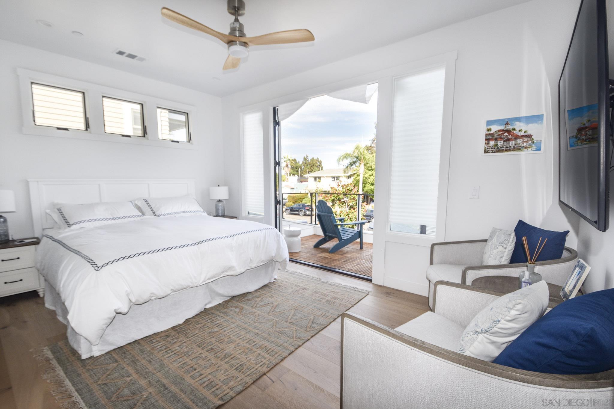 Detail Gallery Image 23 of 35 For 924  D Ave, Coronado,  CA 92118 - 5 Beds | 3 Baths