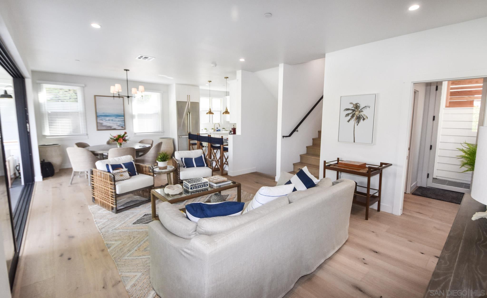 Detail Gallery Image 6 of 35 For 924  D Ave, Coronado,  CA 92118 - 5 Beds | 3 Baths