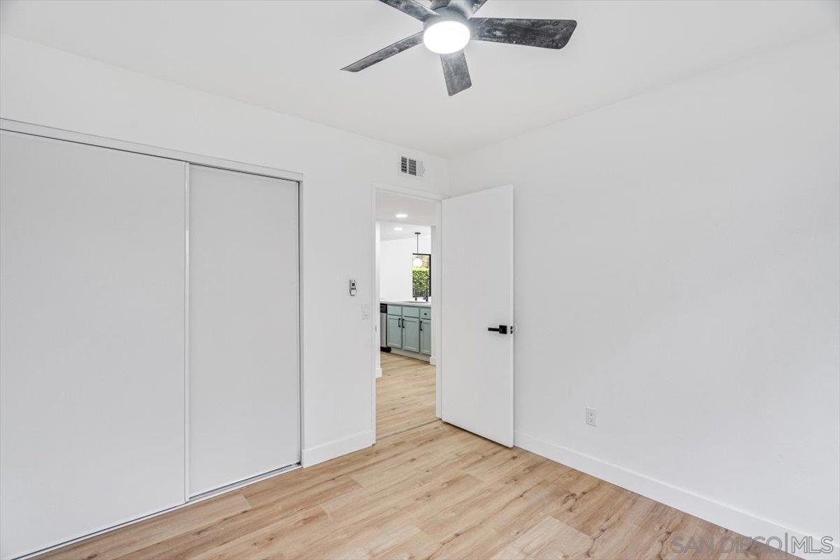 Detail Gallery Image 19 of 49 For 345 N Melrose Dr  #C,  Vista,  CA 92083 - 3 Beds | 2 Baths