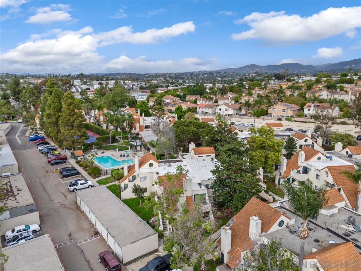 Detail Gallery Image 41 of 49 For 345 N Melrose Dr  #C,  Vista,  CA 92083 - 3 Beds | 2 Baths