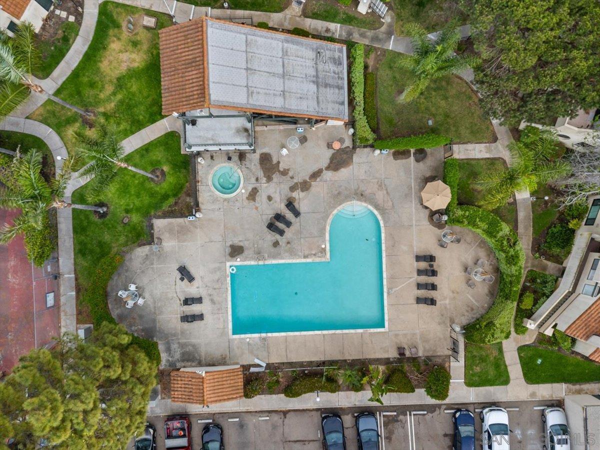 Detail Gallery Image 49 of 49 For 345 N Melrose Dr  #C,  Vista,  CA 92083 - 3 Beds | 2 Baths