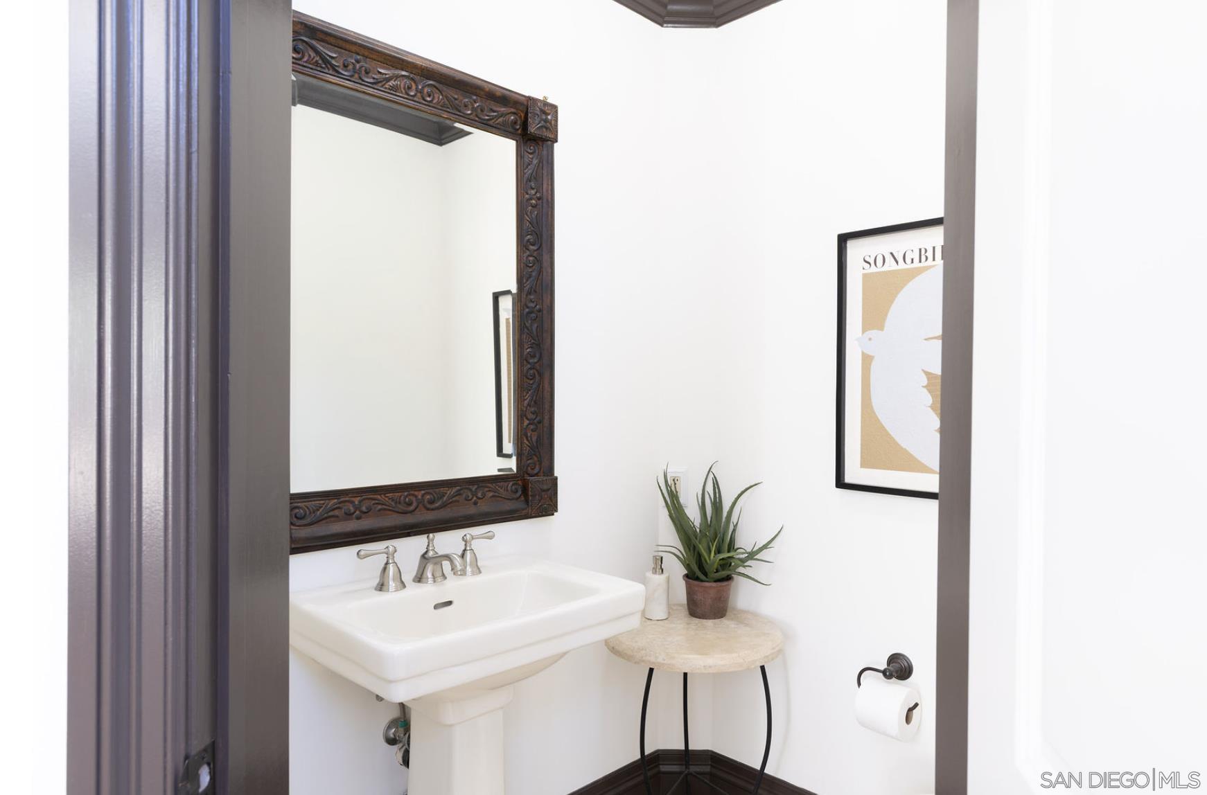 Detail Gallery Image 15 of 70 For 8022  Wesley Rd, Joshua Tree,  CA 92252 - 5 Beds | 4/1 Baths