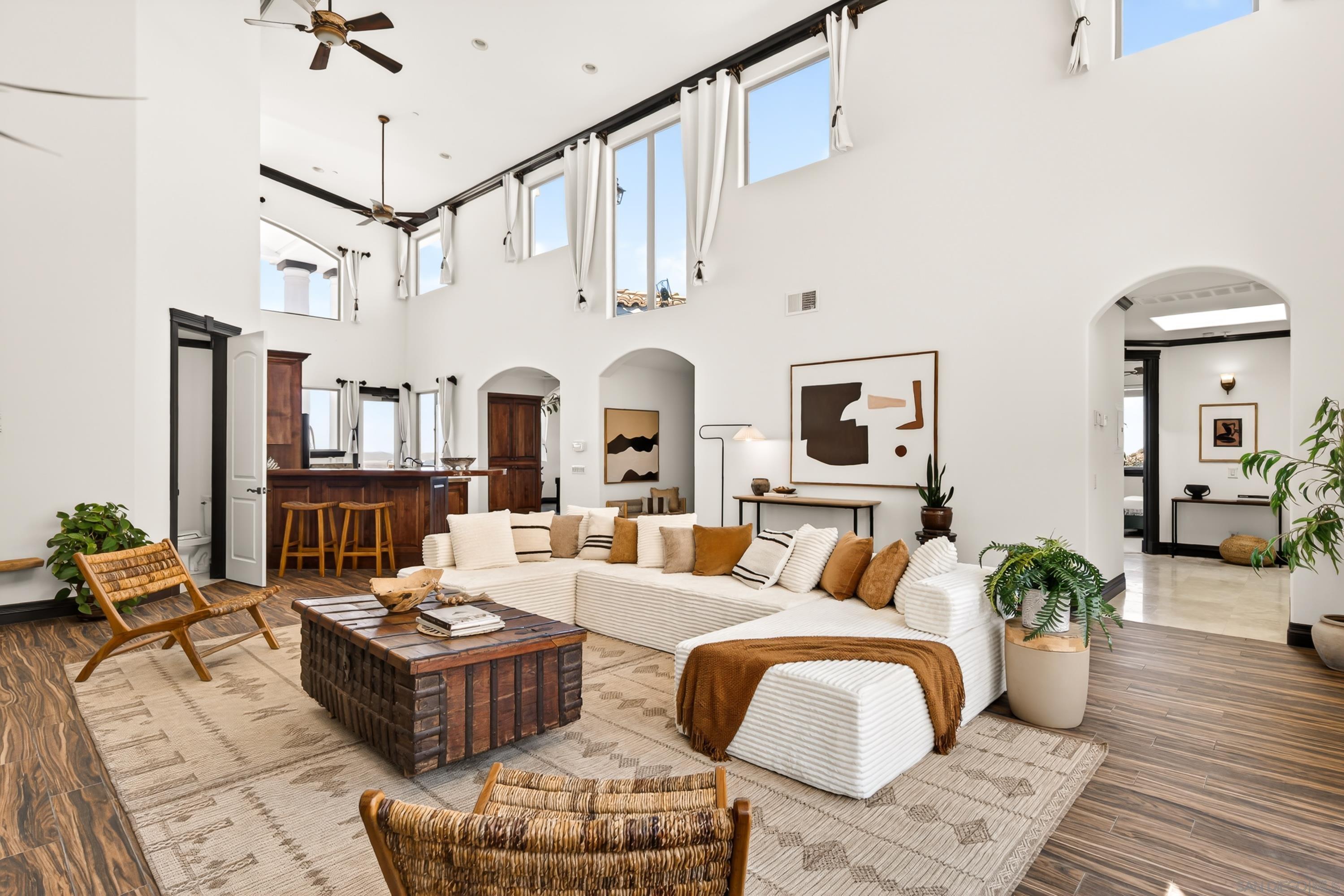 Detail Gallery Image 3 of 70 For 8022  Wesley Rd, Joshua Tree,  CA 92252 - 5 Beds | 4/1 Baths