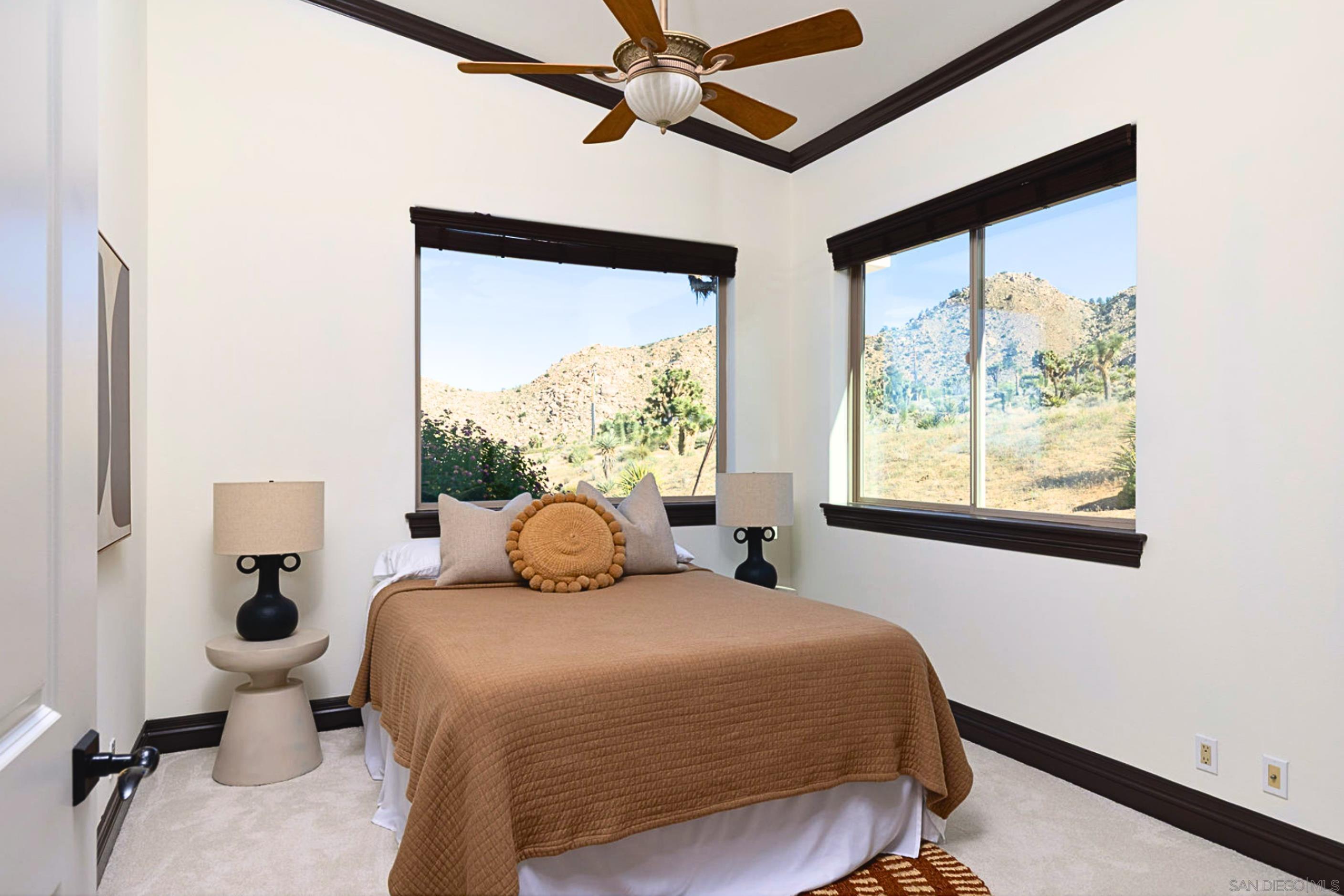 Detail Gallery Image 24 of 70 For 8022  Wesley Rd, Joshua Tree,  CA 92252 - 5 Beds | 4/1 Baths