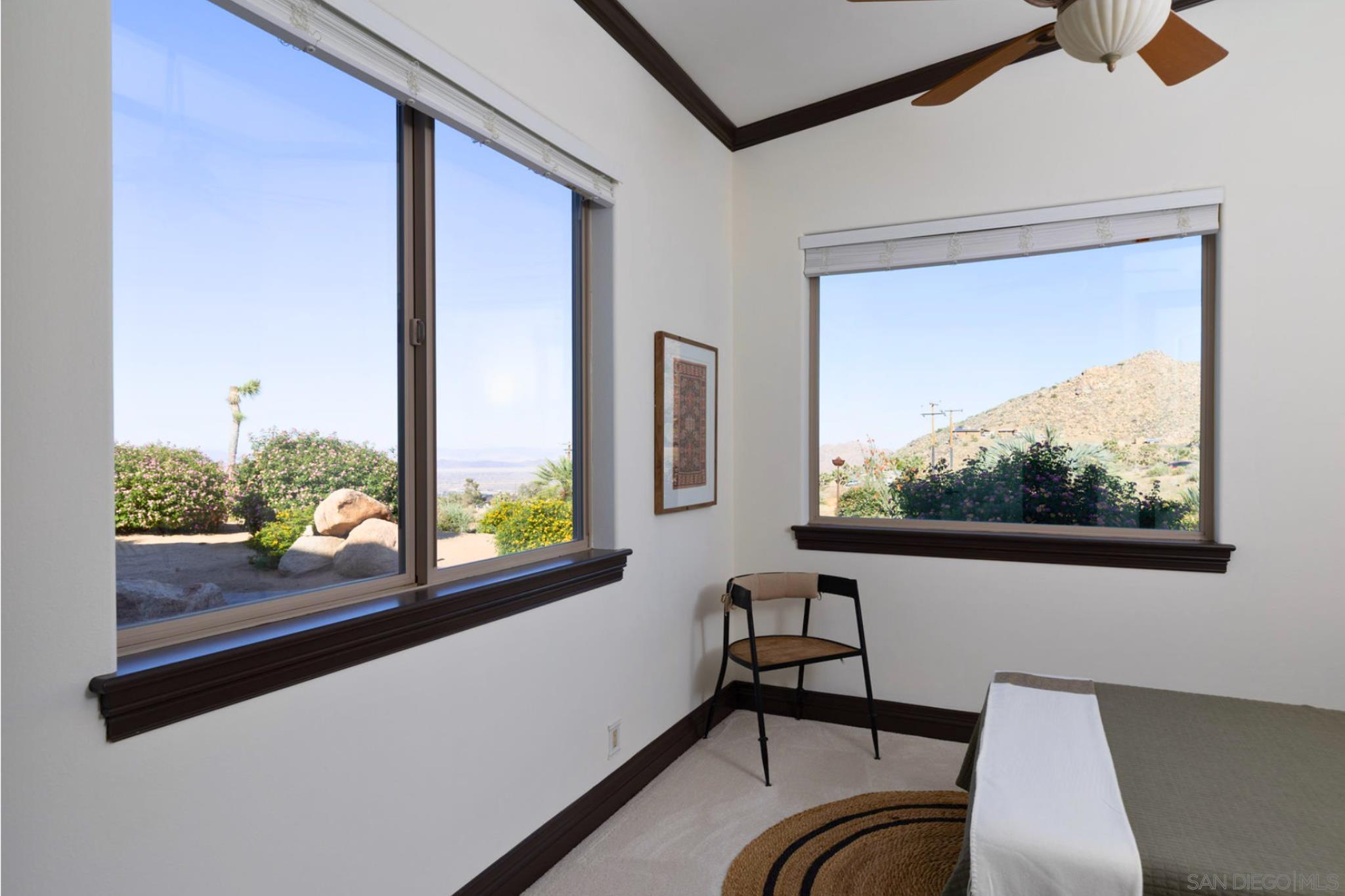 Detail Gallery Image 27 of 70 For 8022  Wesley Rd, Joshua Tree,  CA 92252 - 5 Beds | 4/1 Baths