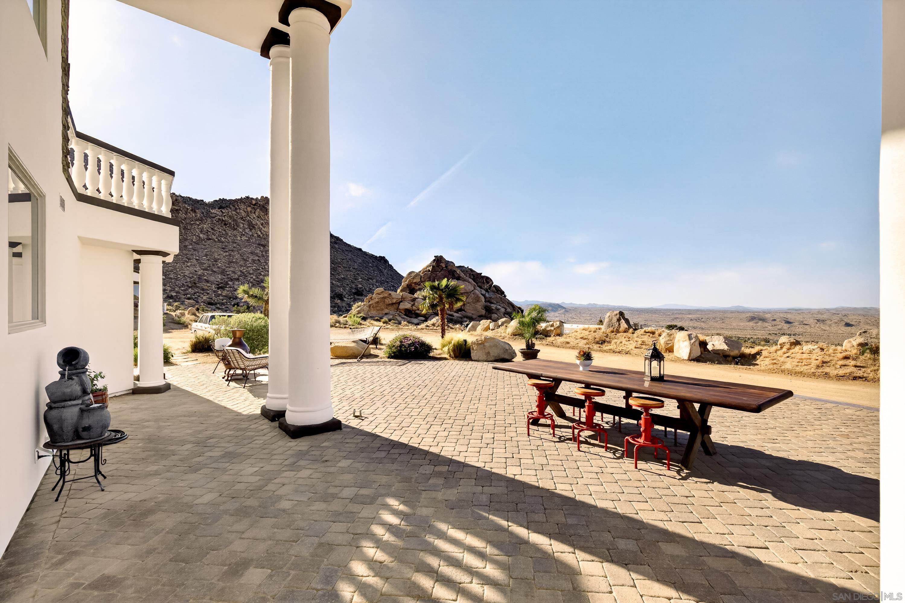 Detail Gallery Image 28 of 70 For 8022  Wesley Rd, Joshua Tree,  CA 92252 - 5 Beds | 4/1 Baths