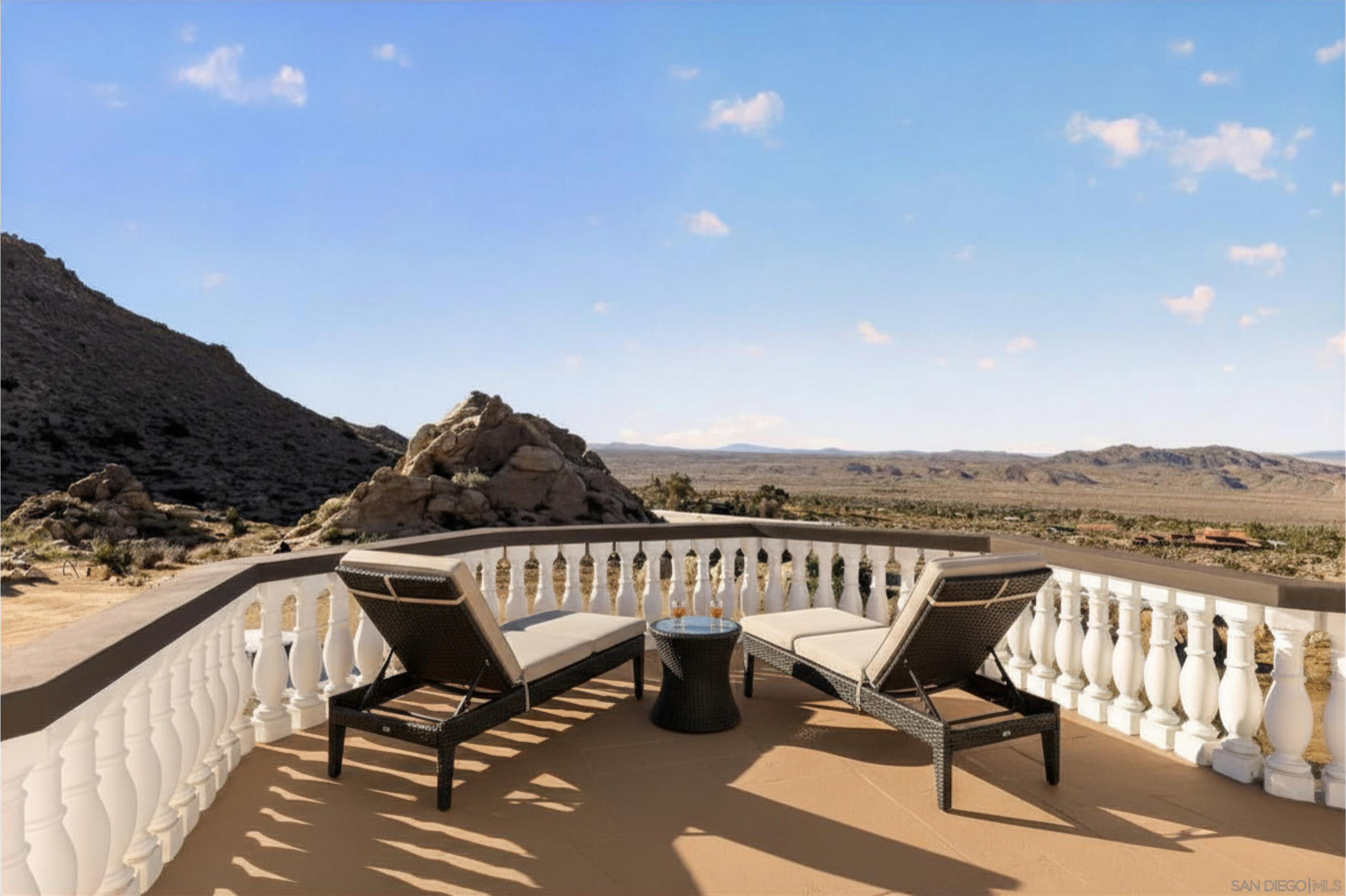 Detail Gallery Image 35 of 70 For 8022  Wesley Rd, Joshua Tree,  CA 92252 - 5 Beds | 4/1 Baths