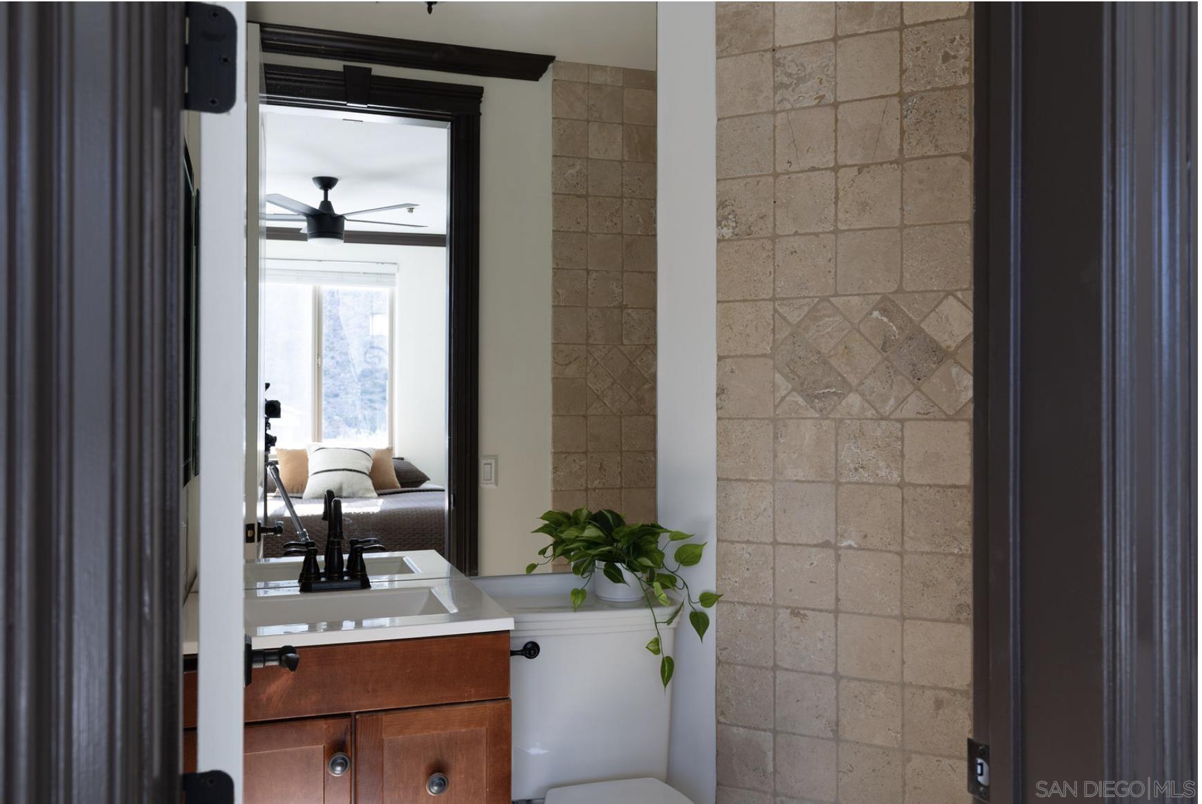 Detail Gallery Image 38 of 70 For 8022  Wesley Rd, Joshua Tree,  CA 92252 - 5 Beds | 4/1 Baths