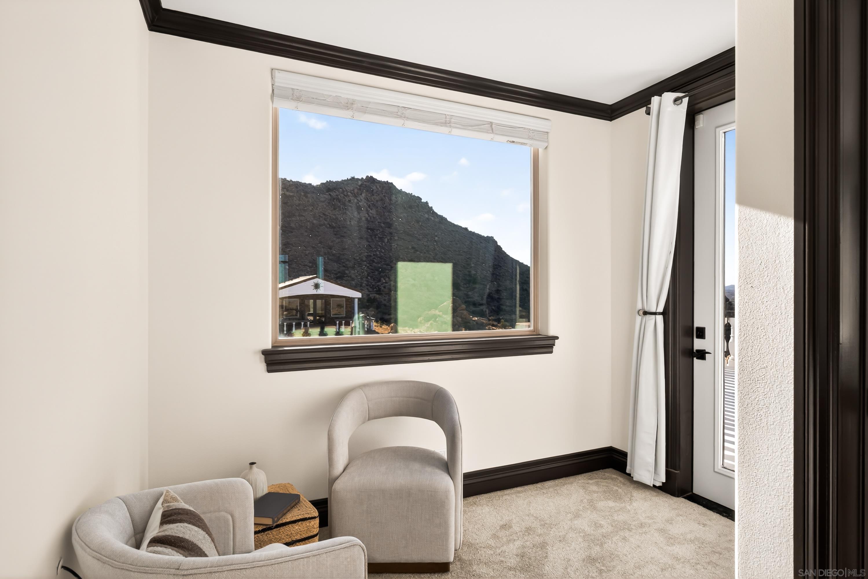 Detail Gallery Image 39 of 70 For 8022  Wesley Rd, Joshua Tree,  CA 92252 - 5 Beds | 4/1 Baths