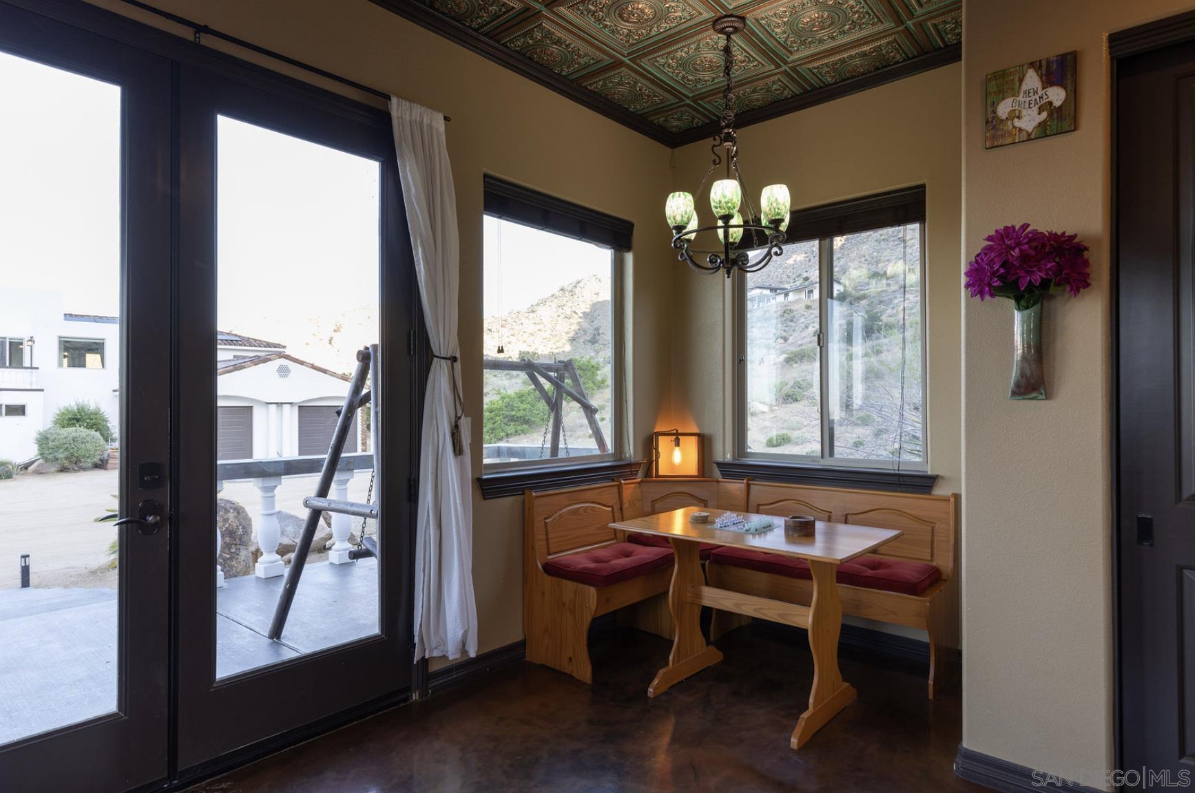 Detail Gallery Image 45 of 70 For 8022  Wesley Rd, Joshua Tree,  CA 92252 - 5 Beds | 4/1 Baths