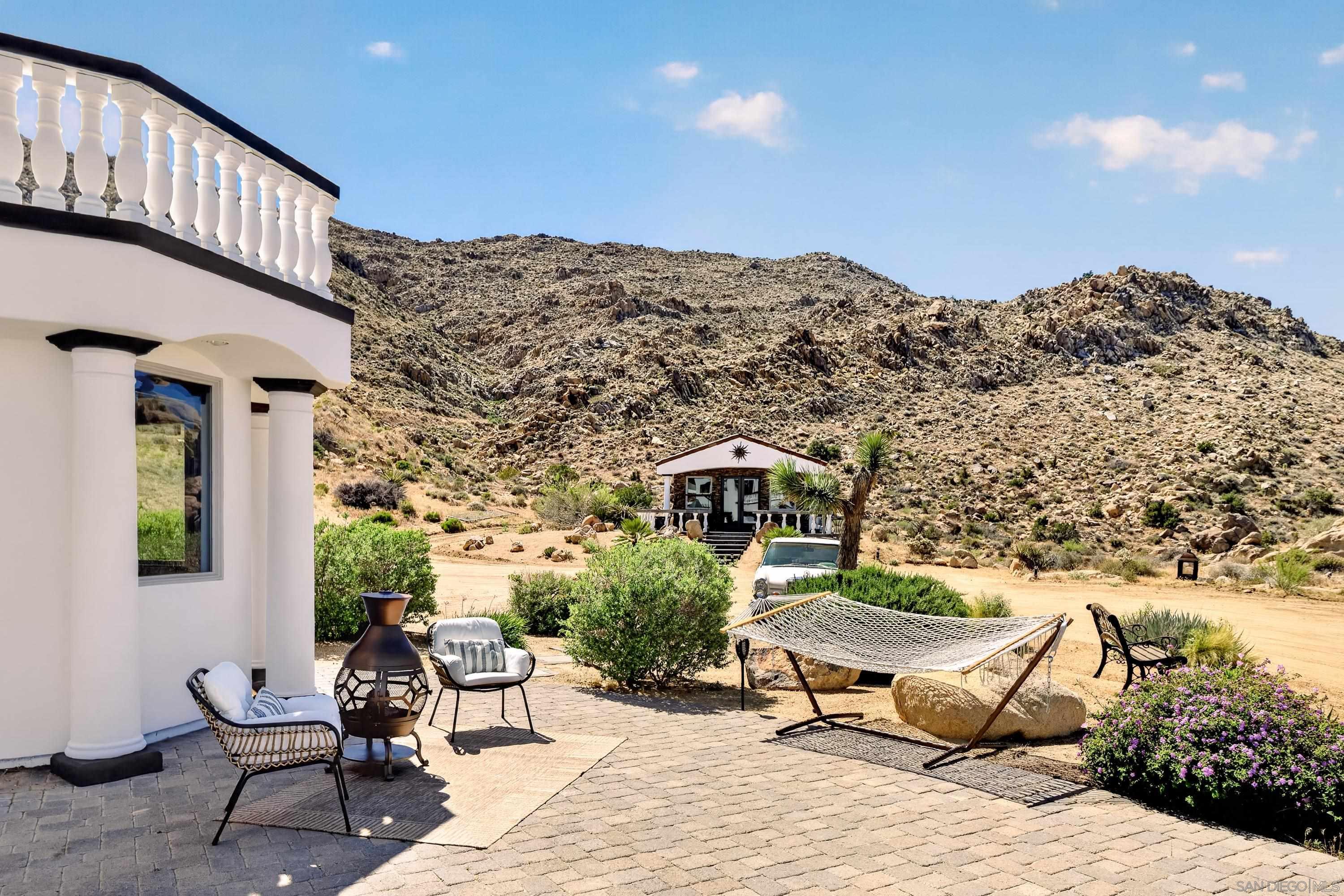 Detail Gallery Image 48 of 70 For 8022  Wesley Rd, Joshua Tree,  CA 92252 - 5 Beds | 4/1 Baths