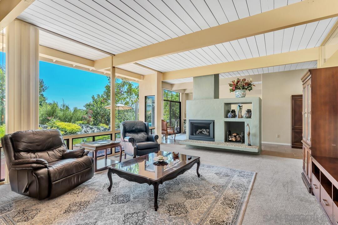 Front Image Thumbnail for SD260008742