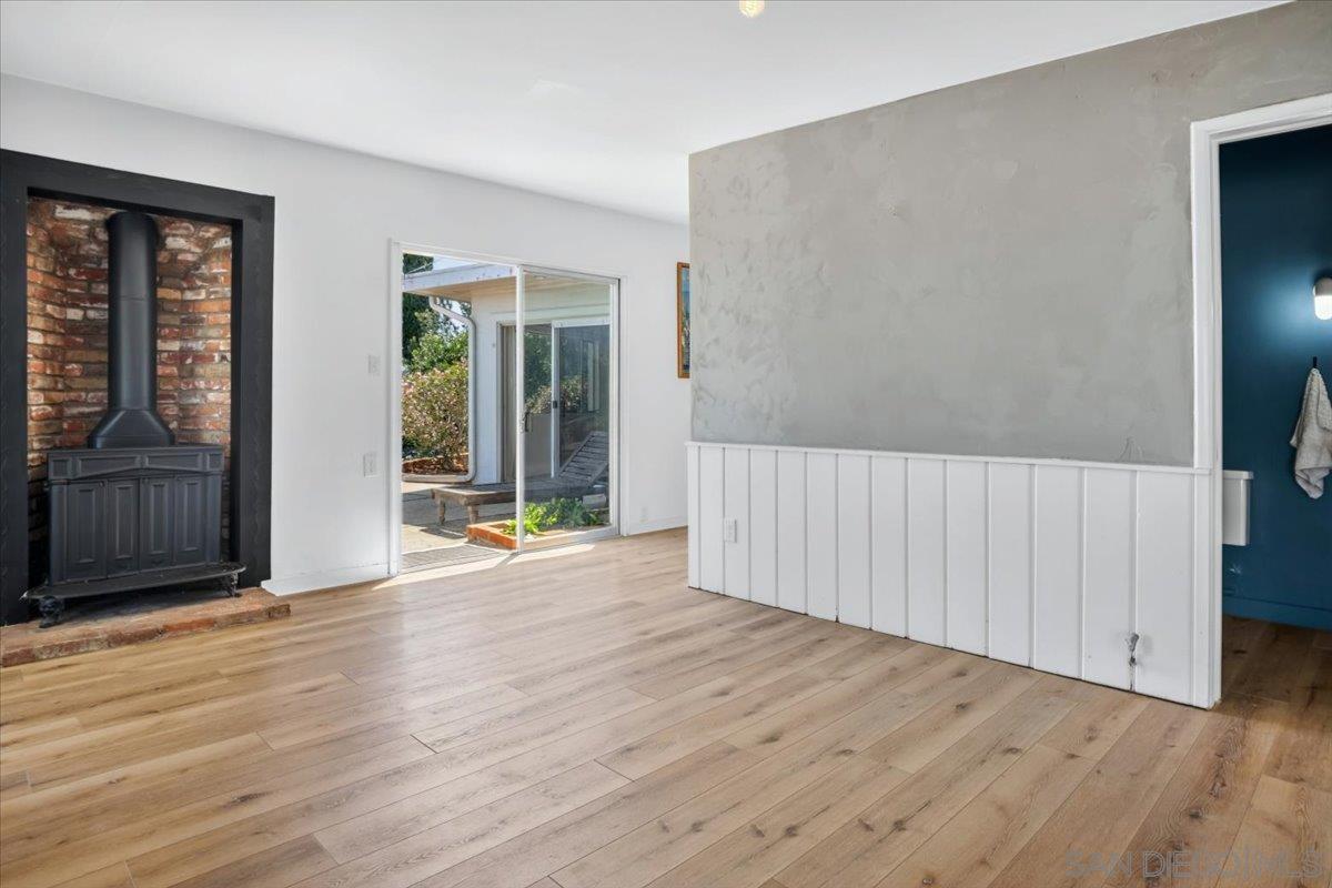 Detail Gallery Image 11 of 55 For 630  Cortez Ave, Vista,  CA 92084 - 3 Beds | 2/1 Baths