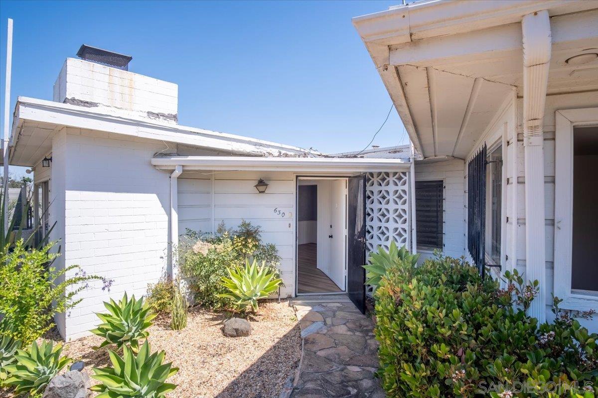 Detail Gallery Image 50 of 55 For 630  Cortez Ave, Vista,  CA 92084 - 3 Beds | 2/1 Baths