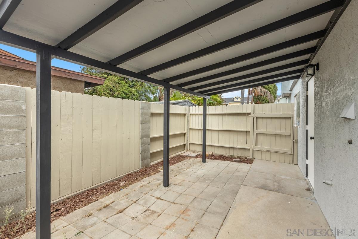 Detail Gallery Image 26 of 29 For 1230  East, Imperial Beach,  CA 91932 - 4 Beds | 3 Baths