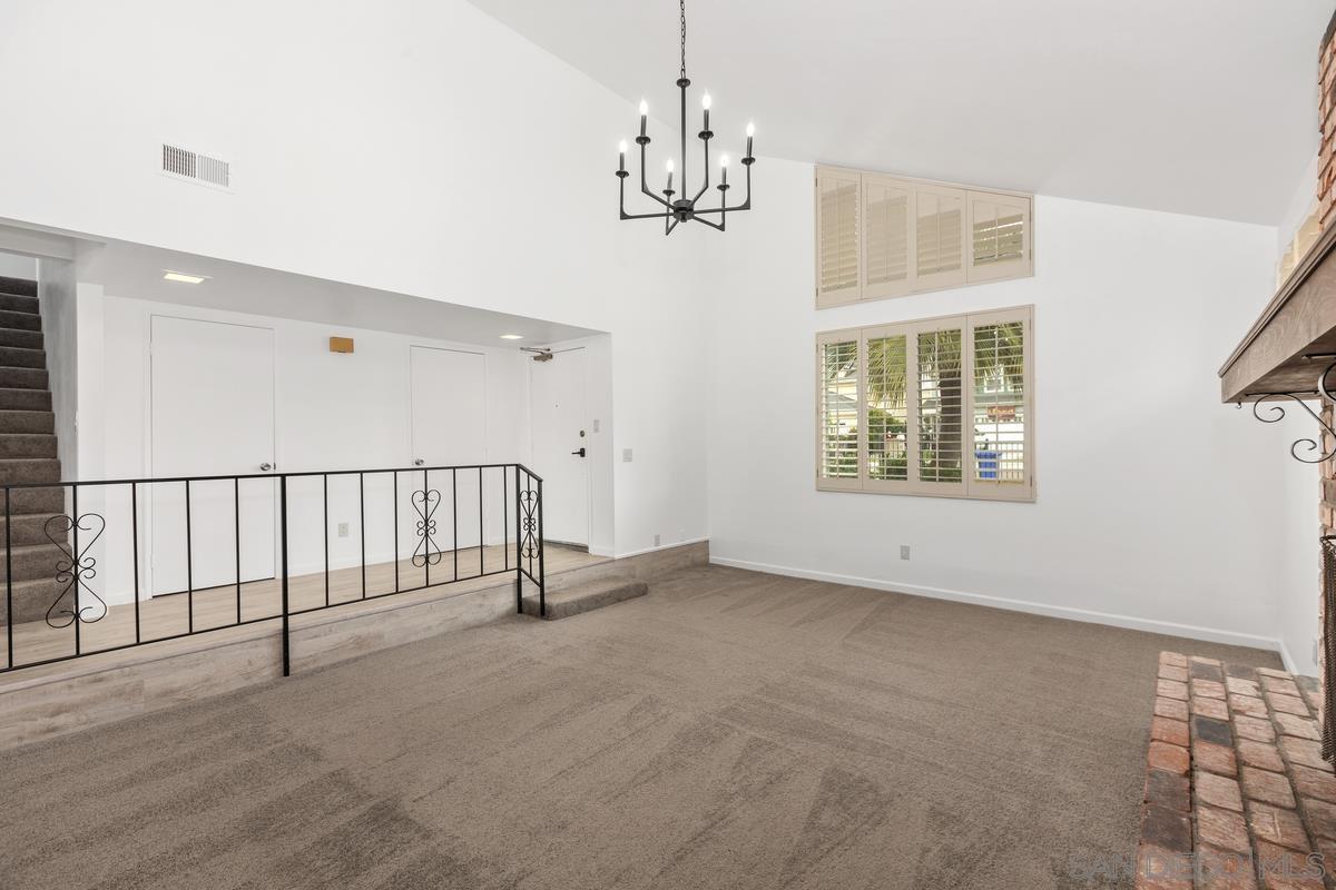 Detail Gallery Image 6 of 29 For 1230  East, Imperial Beach,  CA 91932 - 4 Beds | 3 Baths