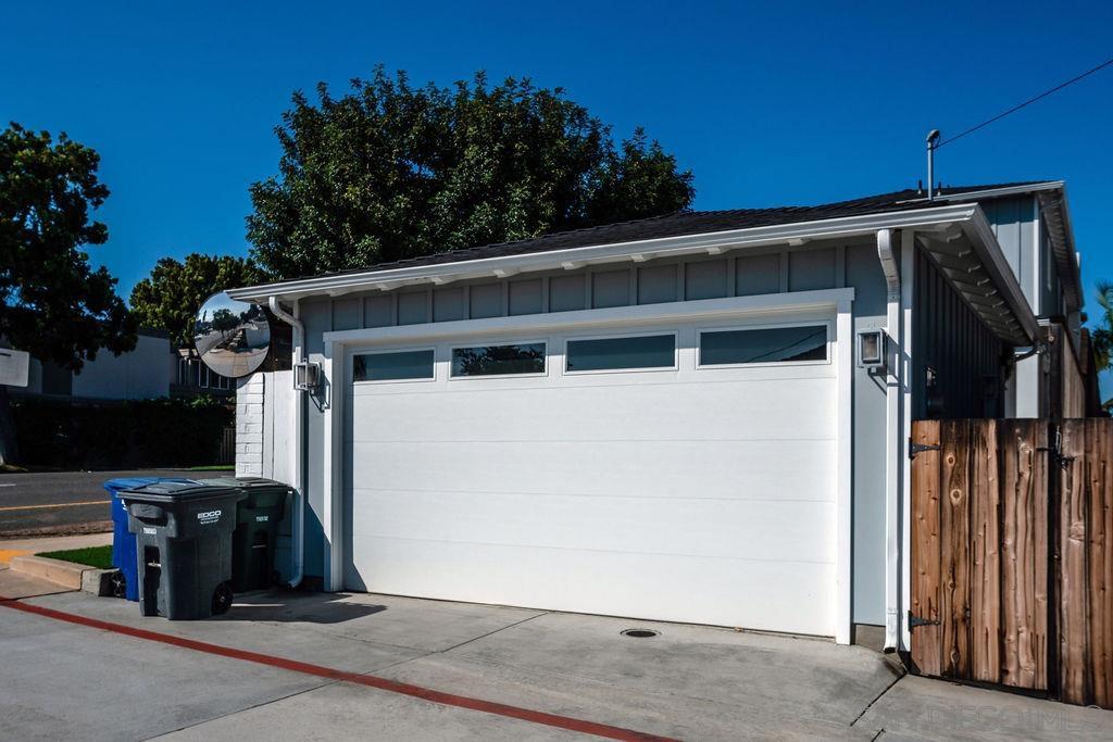 Detail Gallery Image 17 of 45 For 375  C Avenue, Coronado,  CA 92118 - 3 Beds | 2/1 Baths