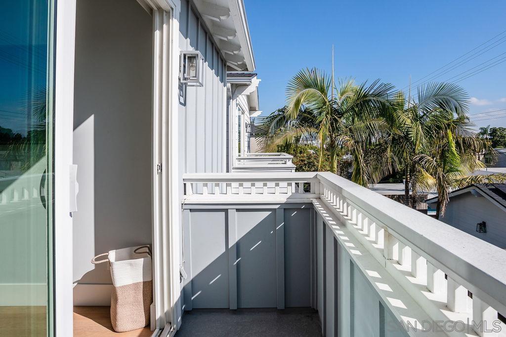 Detail Gallery Image 18 of 45 For 375  C Avenue, Coronado,  CA 92118 - 3 Beds | 2/1 Baths