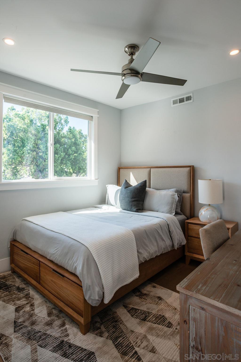 Detail Gallery Image 29 of 45 For 375  C Avenue, Coronado,  CA 92118 - 3 Beds | 2/1 Baths