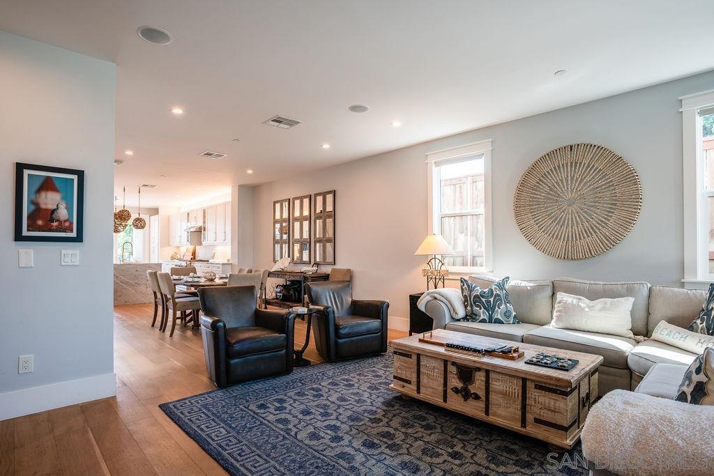 Detail Gallery Image 42 of 45 For 375  C Avenue, Coronado,  CA 92118 - 3 Beds | 2/1 Baths