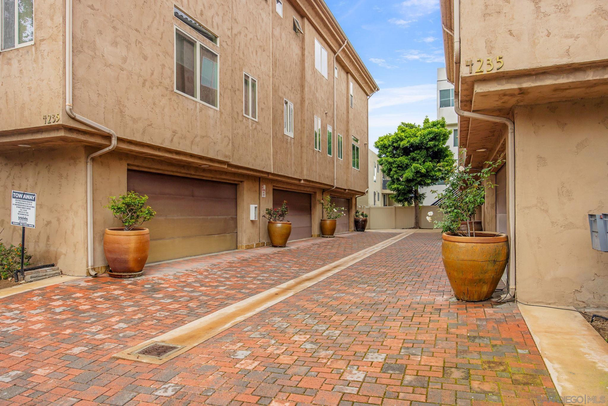 Front Image Thumbnail for SD260008801