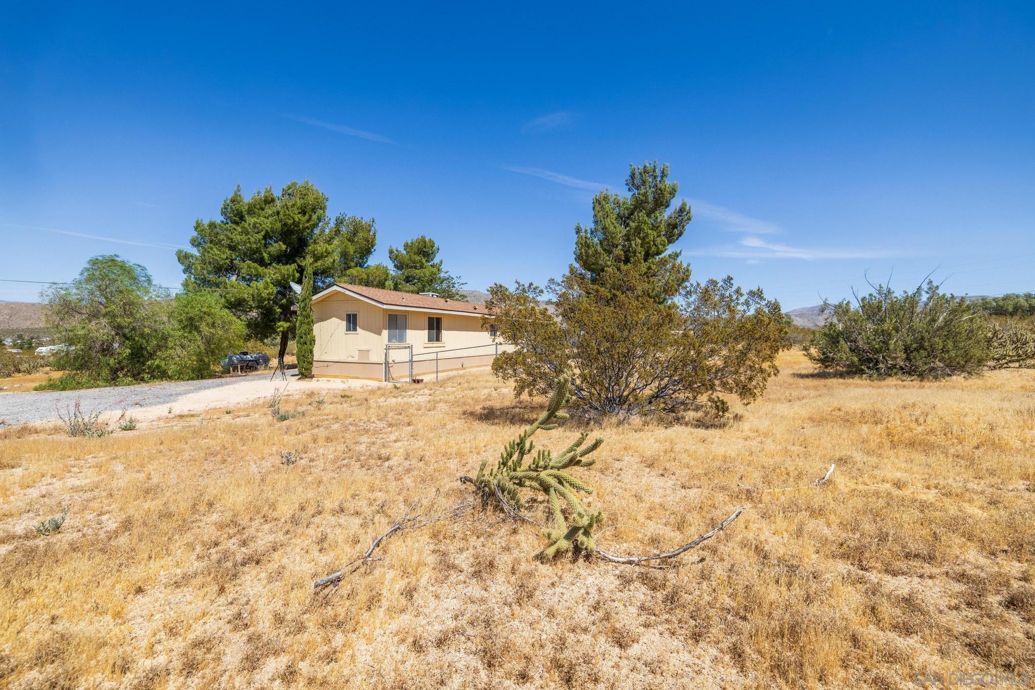 Front Image Thumbnail for SD260008818