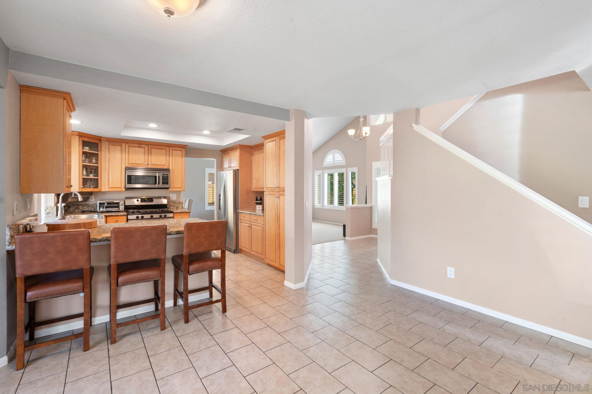 Detail Gallery Image 32 of 71 For 1091  La Tortuga, Vista,  CA 92081 - 4 Beds | 3 Baths