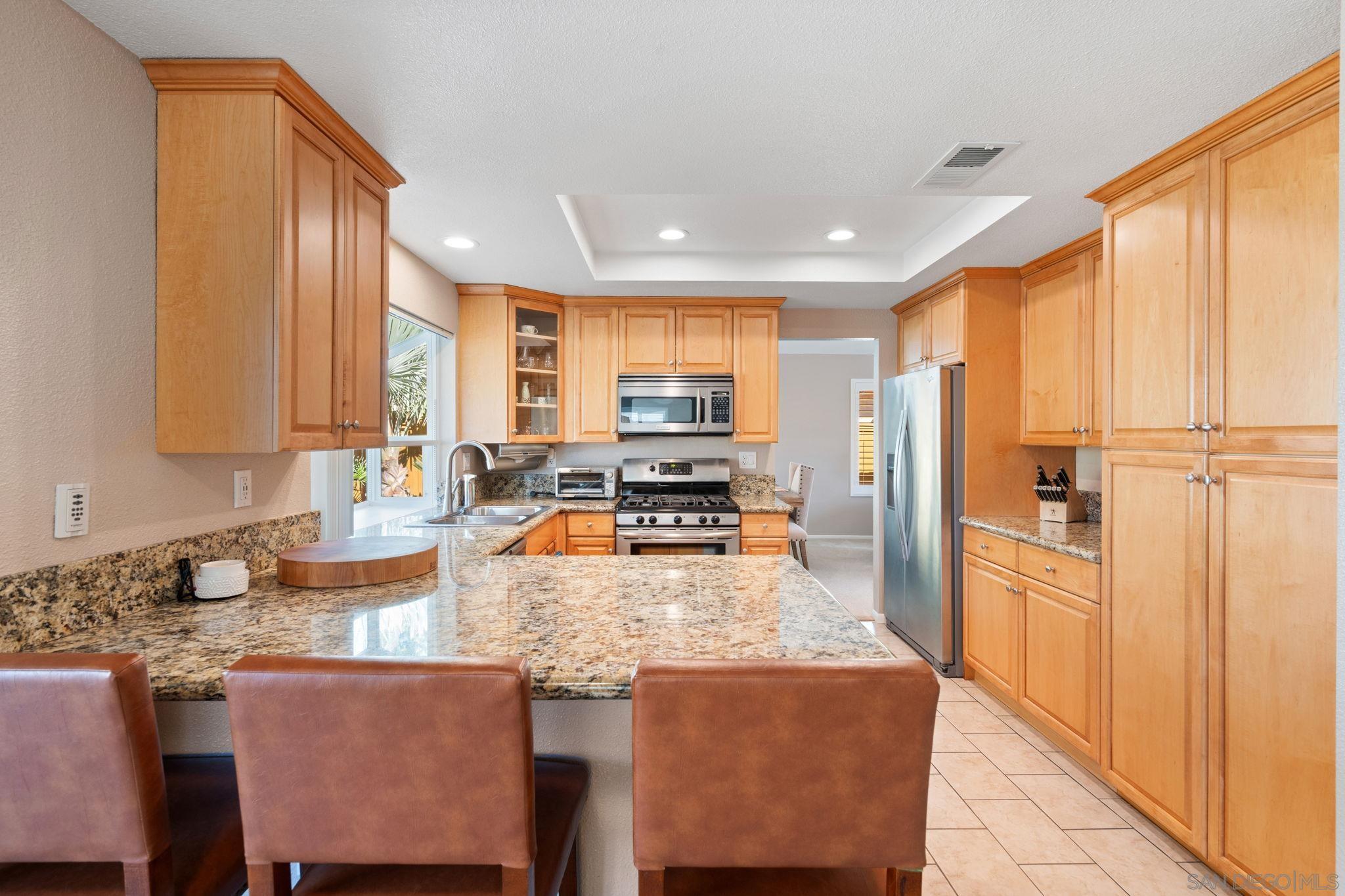 Detail Gallery Image 33 of 71 For 1091  La Tortuga, Vista,  CA 92081 - 4 Beds | 3 Baths