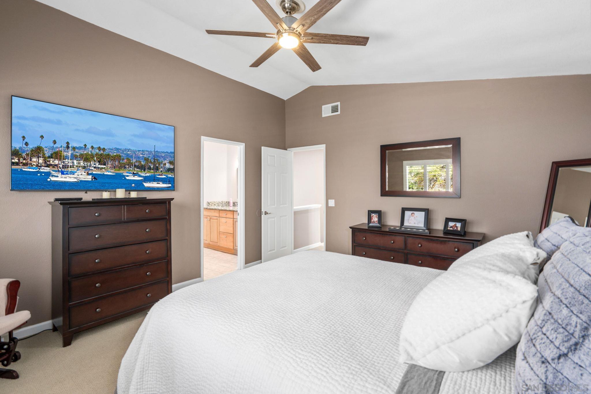 Detail Gallery Image 52 of 71 For 1091  La Tortuga, Vista,  CA 92081 - 4 Beds | 3 Baths