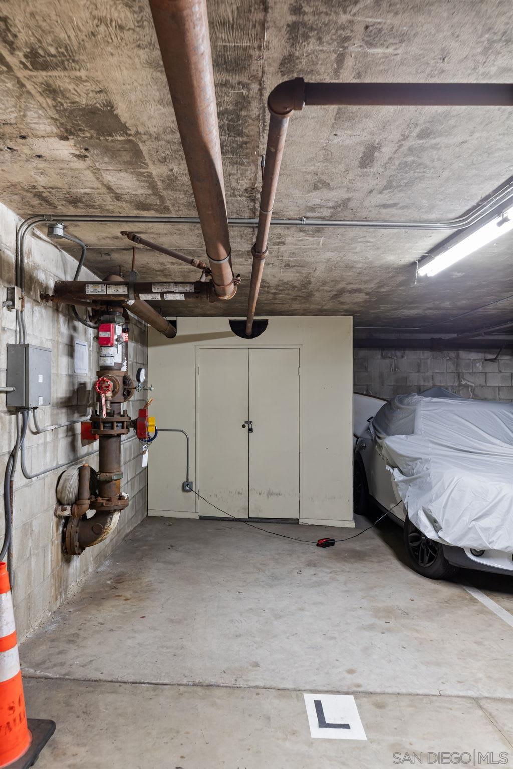 Detail Gallery Image 38 of 44 For 1221  Parker Pl  21, San Diego,  CA 92109 - 2 Beds | 3 Baths