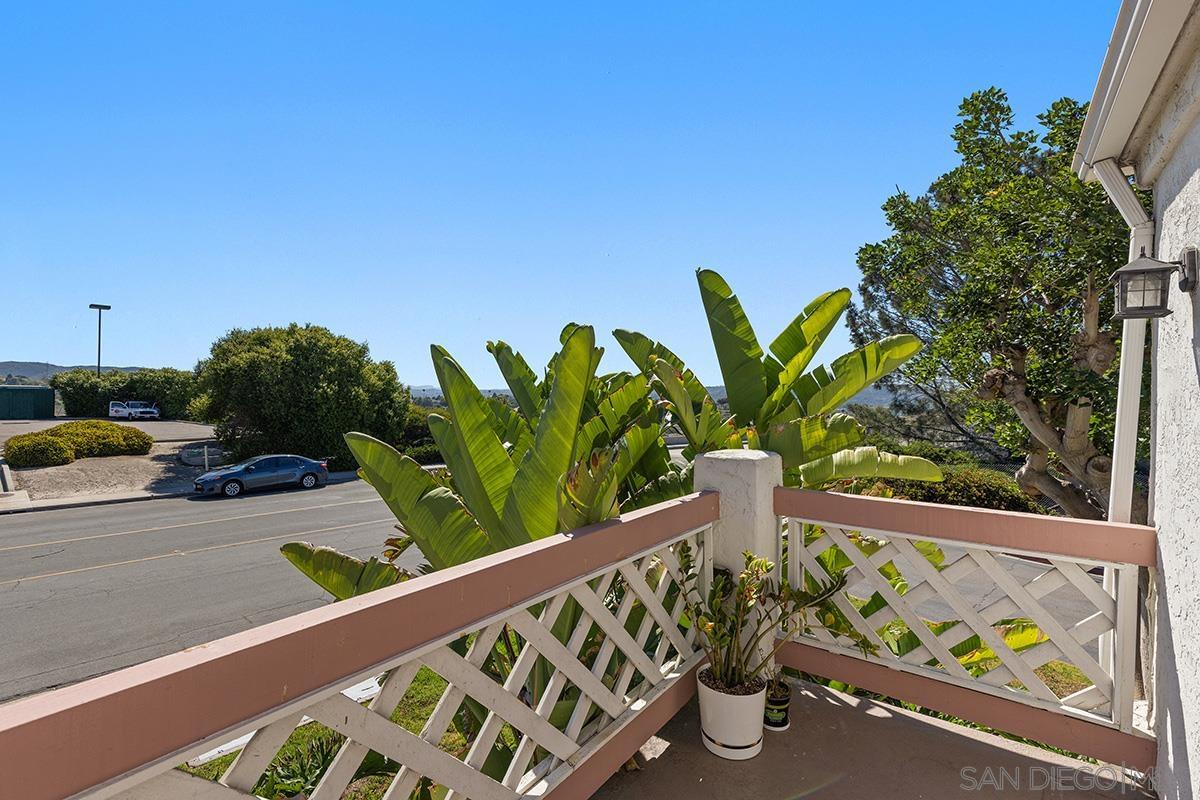 Detail Gallery Image 11 of 38 For 13262  Salmon River Rd  204, San Diego,  CA 92129 - 2 Beds | 2 Baths