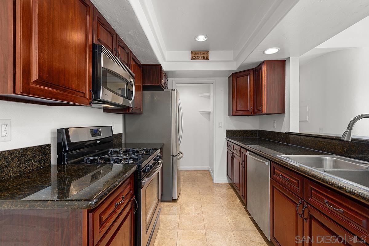 Detail Gallery Image 20 of 38 For 13262  Salmon River Rd  204, San Diego,  CA 92129 - 2 Beds | 2 Baths