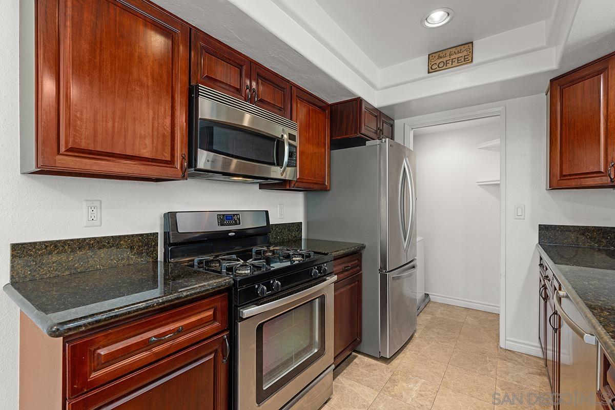 Detail Gallery Image 21 of 38 For 13262  Salmon River Rd  204, San Diego,  CA 92129 - 2 Beds | 2 Baths