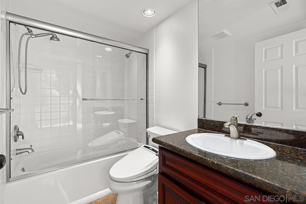 Detail Gallery Image 27 of 38 For 13262  Salmon River Rd  204, San Diego,  CA 92129 - 2 Beds | 2 Baths