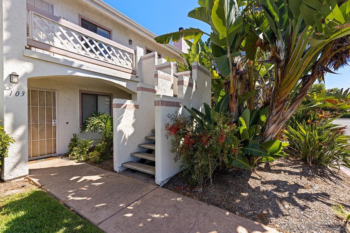 Detail Gallery Image 5 of 38 For 13262  Salmon River Rd  204, San Diego,  CA 92129 - 2 Beds | 2 Baths