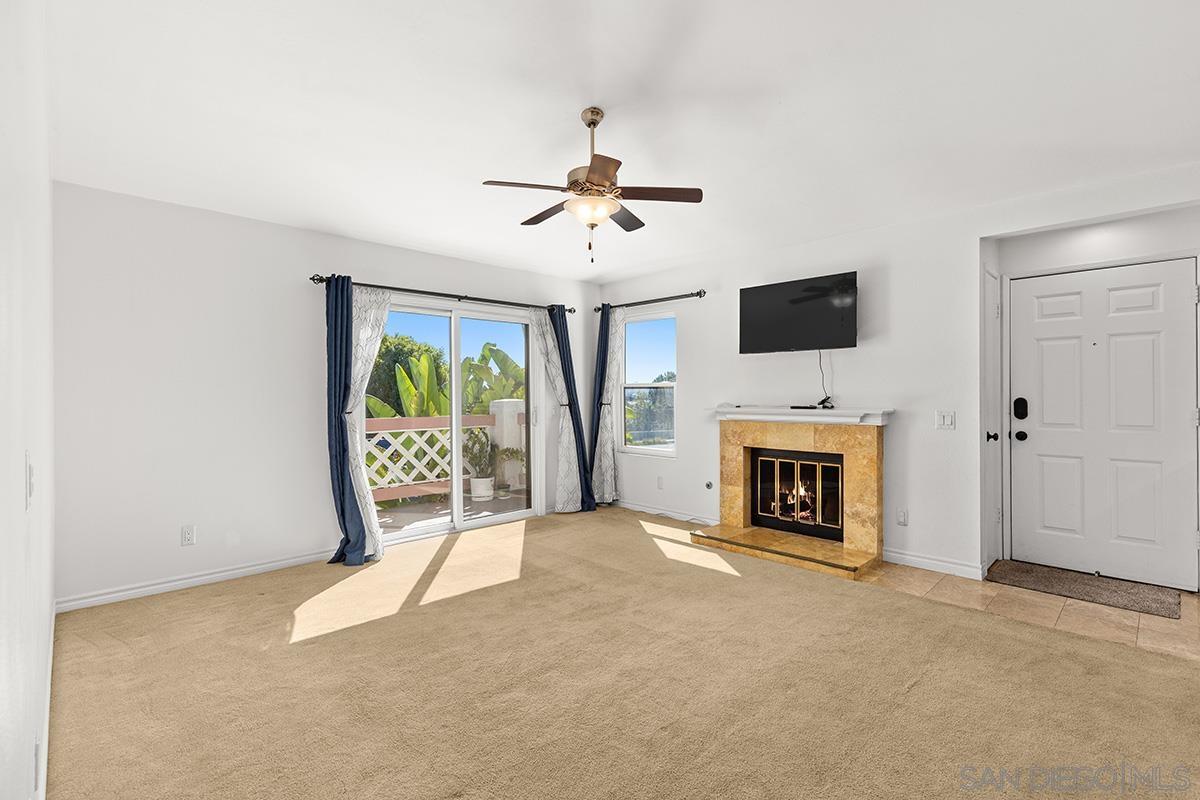 Detail Gallery Image 7 of 38 For 13262  Salmon River Rd  204, San Diego,  CA 92129 - 2 Beds | 2 Baths