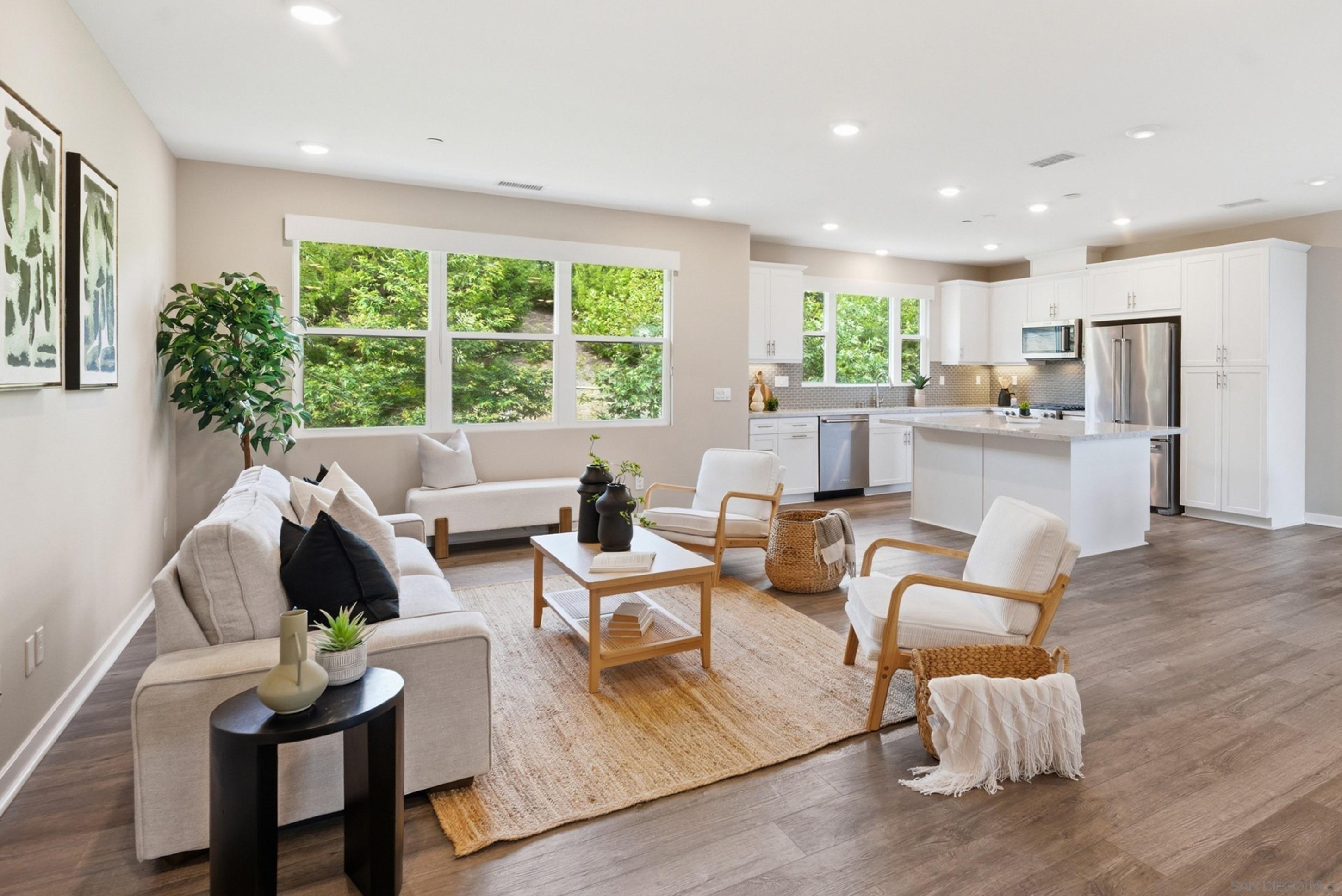 Front Image Thumbnail for SD260008867