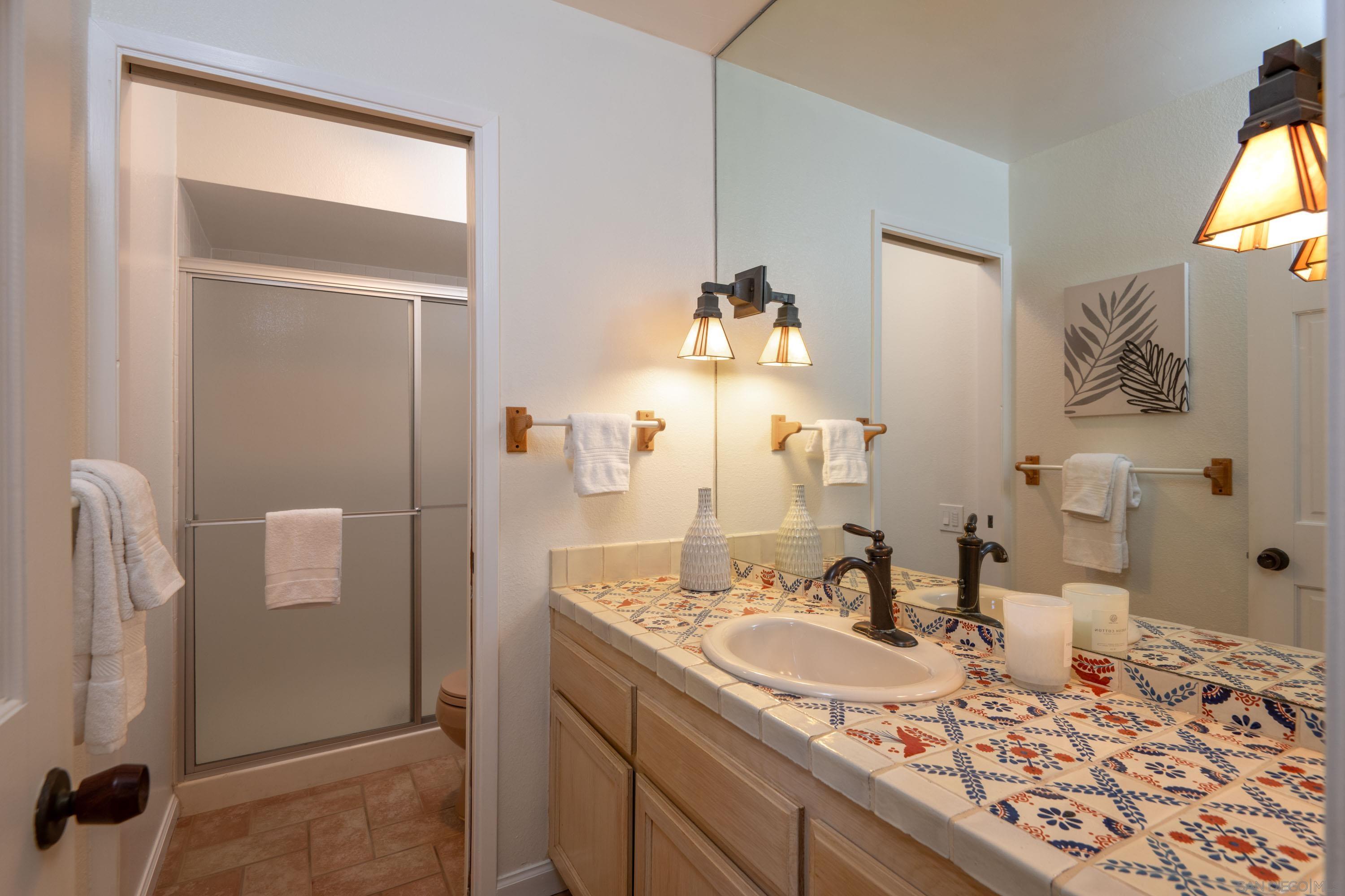 Detail Gallery Image 14 of 45 For 7975  Caminito Del Cid, La Jolla,  CA 92037 - 3 Beds | 3 Baths