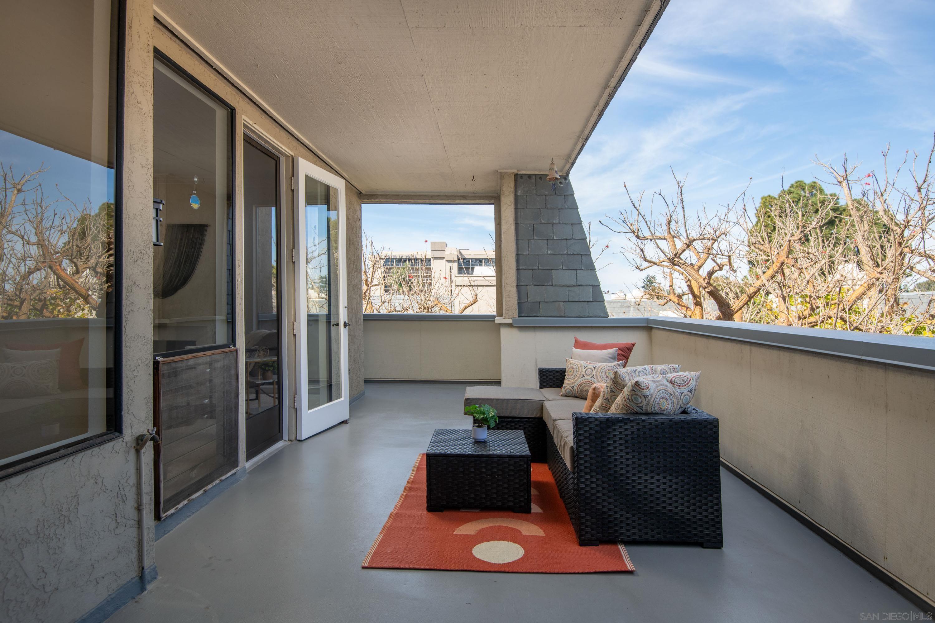 Detail Gallery Image 26 of 45 For 7975  Caminito Del Cid, La Jolla,  CA 92037 - 3 Beds | 3 Baths