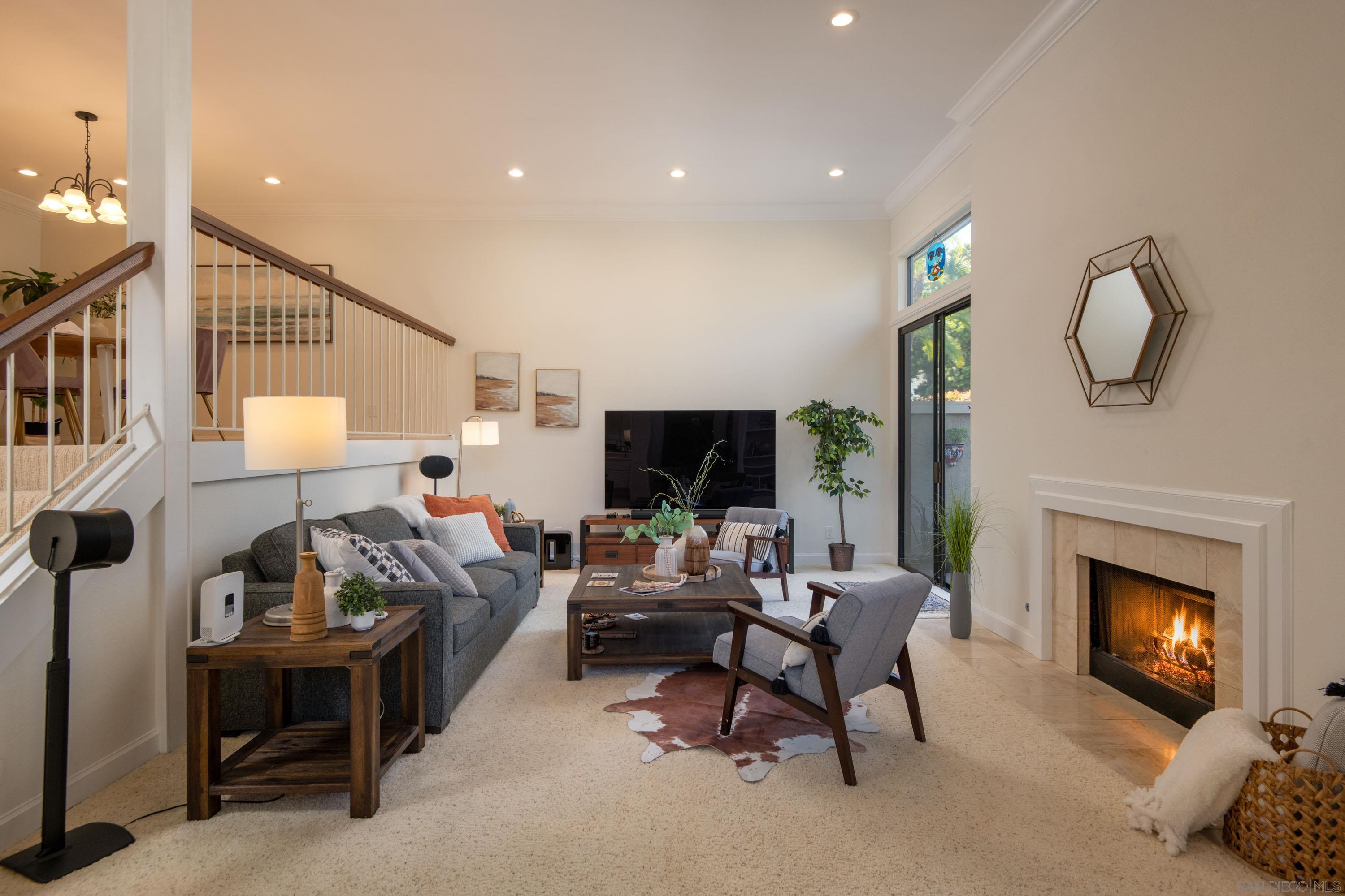 Detail Gallery Image 4 of 45 For 7975  Caminito Del Cid, La Jolla,  CA 92037 - 3 Beds | 3 Baths