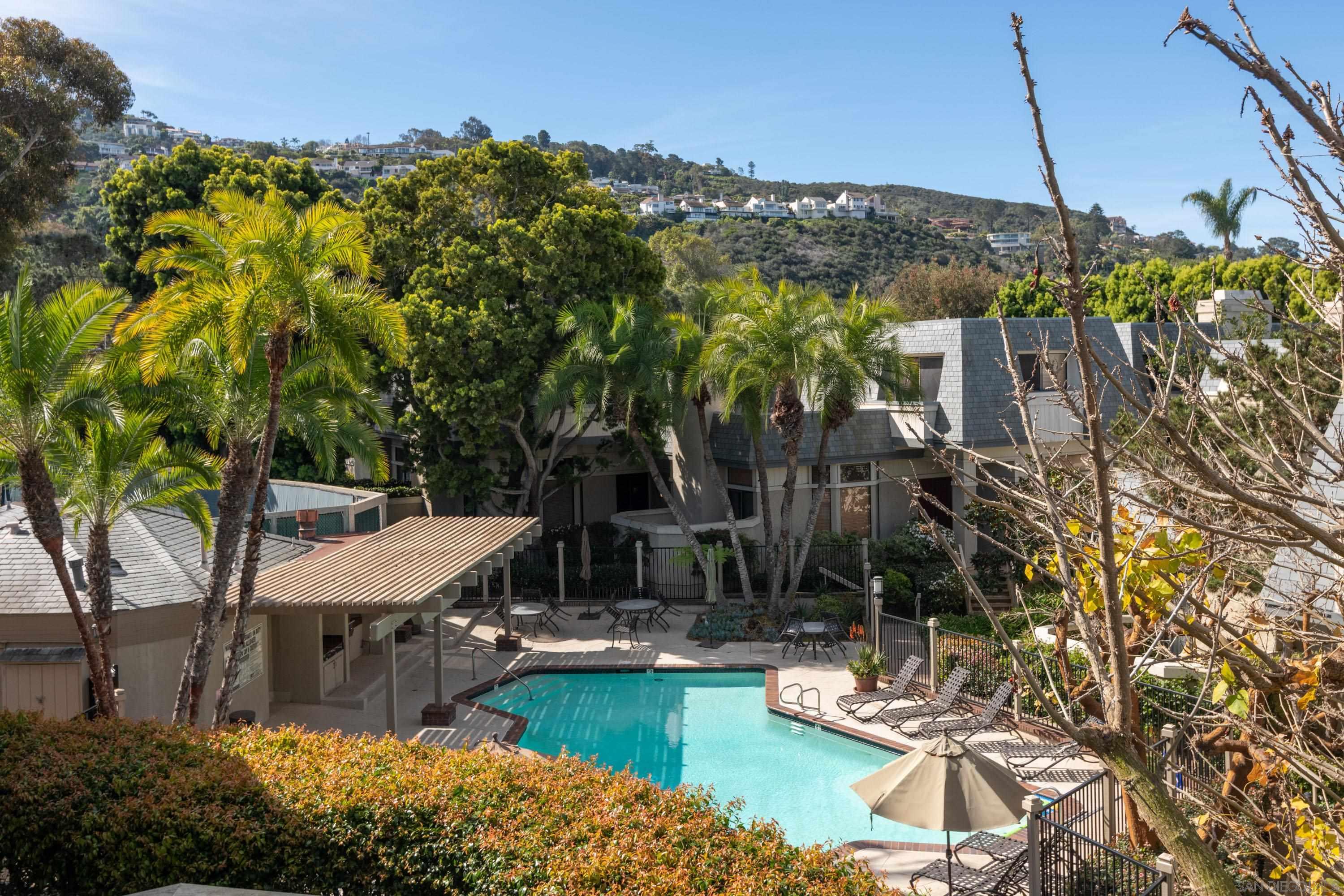 Detail Gallery Image 33 of 45 For 7975  Caminito Del Cid, La Jolla,  CA 92037 - 3 Beds | 3 Baths