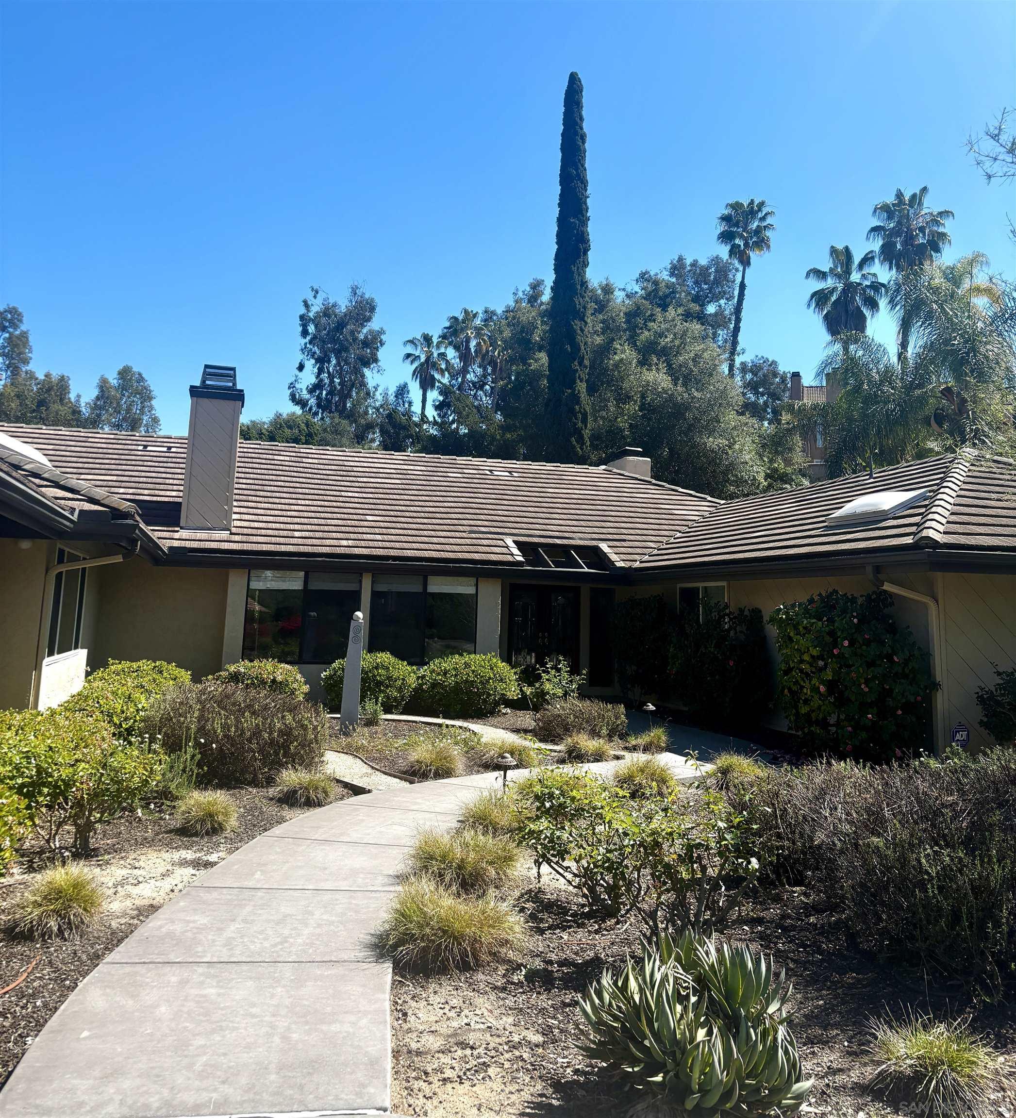 Front Image Thumbnail for SD260008872