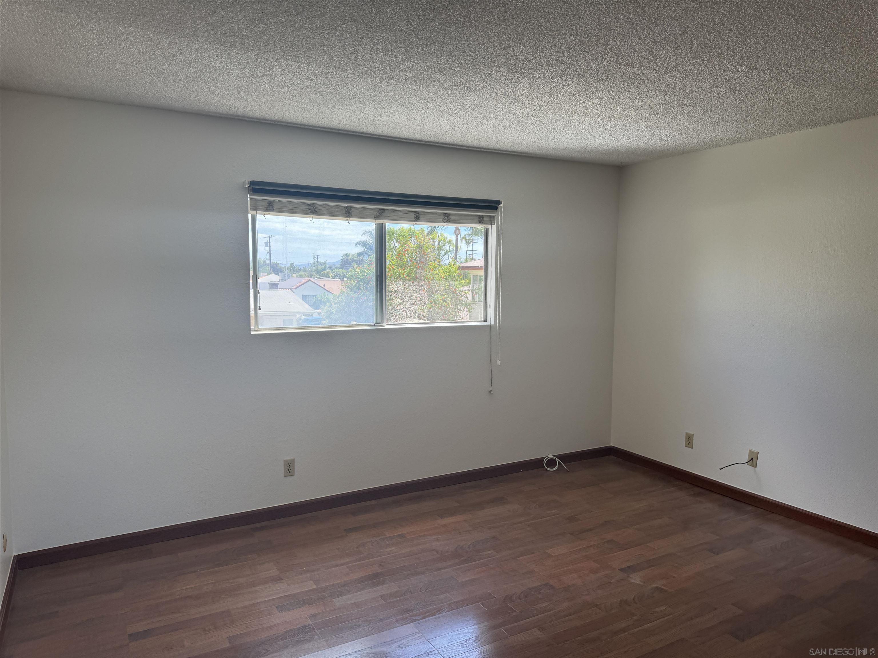 Detail Gallery Image 9 of 14 For 4617  Kensington Dr. #2, San Diego,  CA 92116 - 2 Beds | 2 Baths