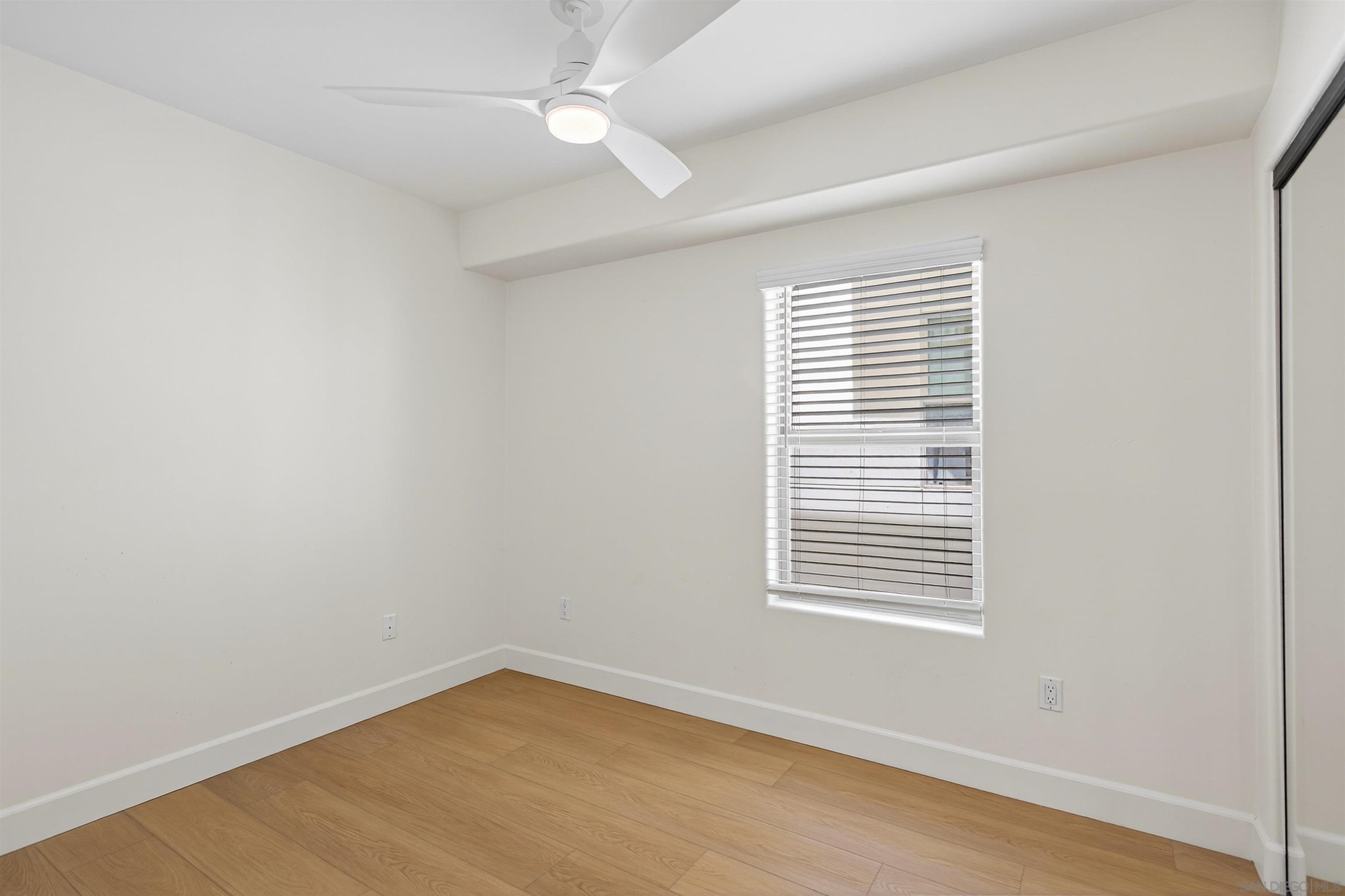 Detail Gallery Image 15 of 36 For 381  Bonair, La Jolla,  CA 92037 - 3 Beds | 2/1 Baths