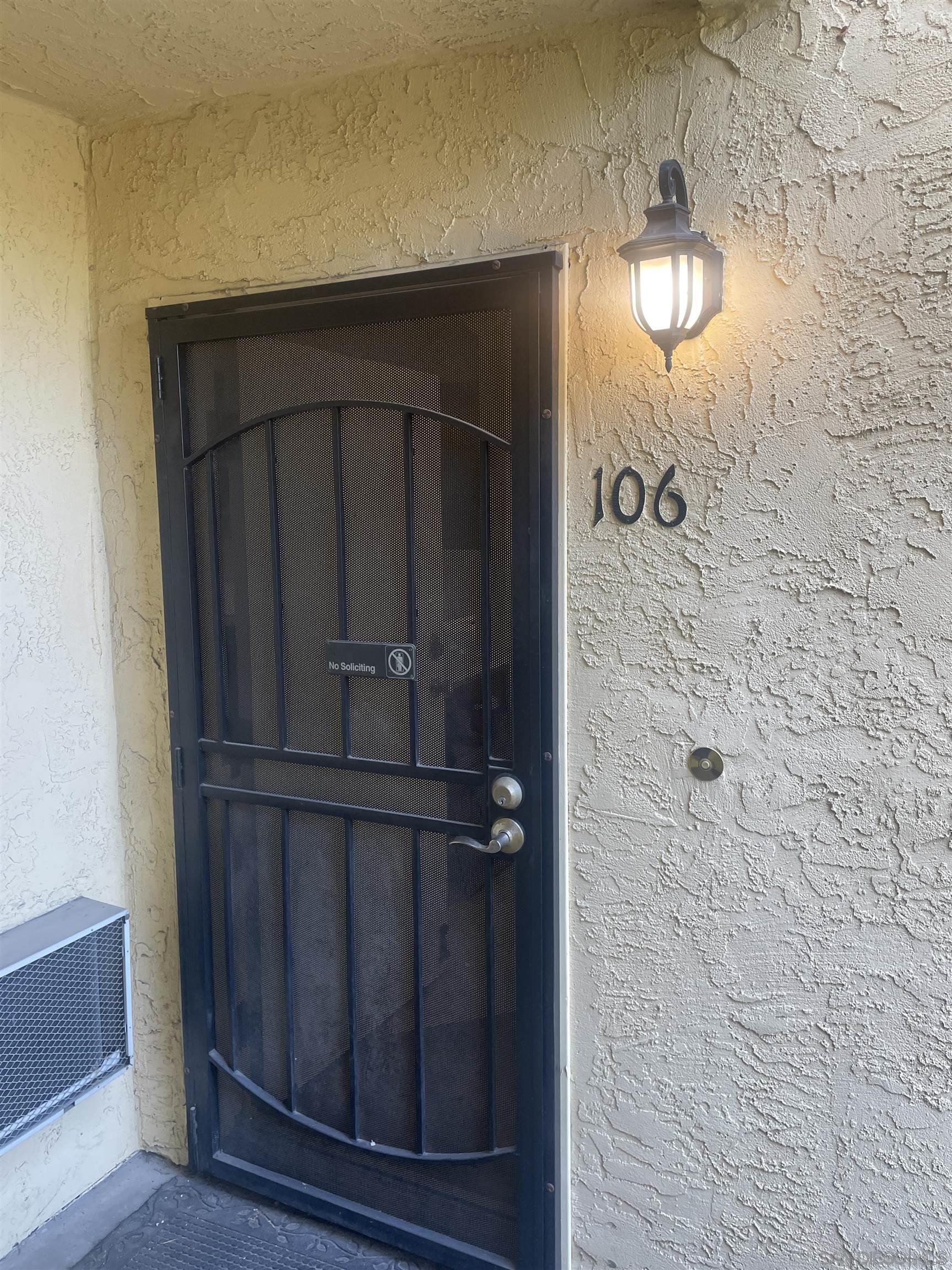 Detail Gallery Image 18 of 22 For 9949  Erma Rd.  106, San Diego,  CA 92131 - 2 Beds | 2 Baths